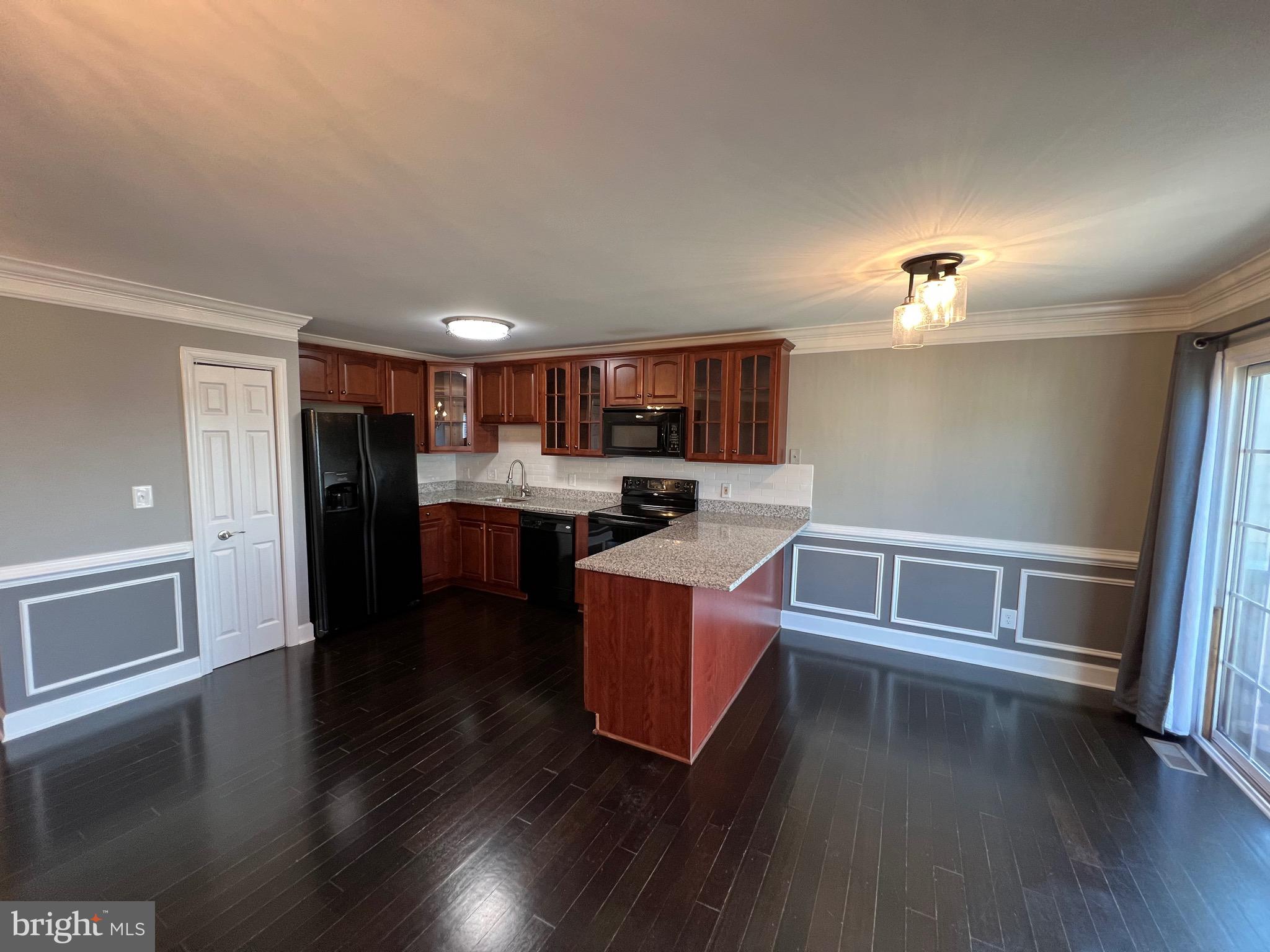 HIGHPOINTE - Residential