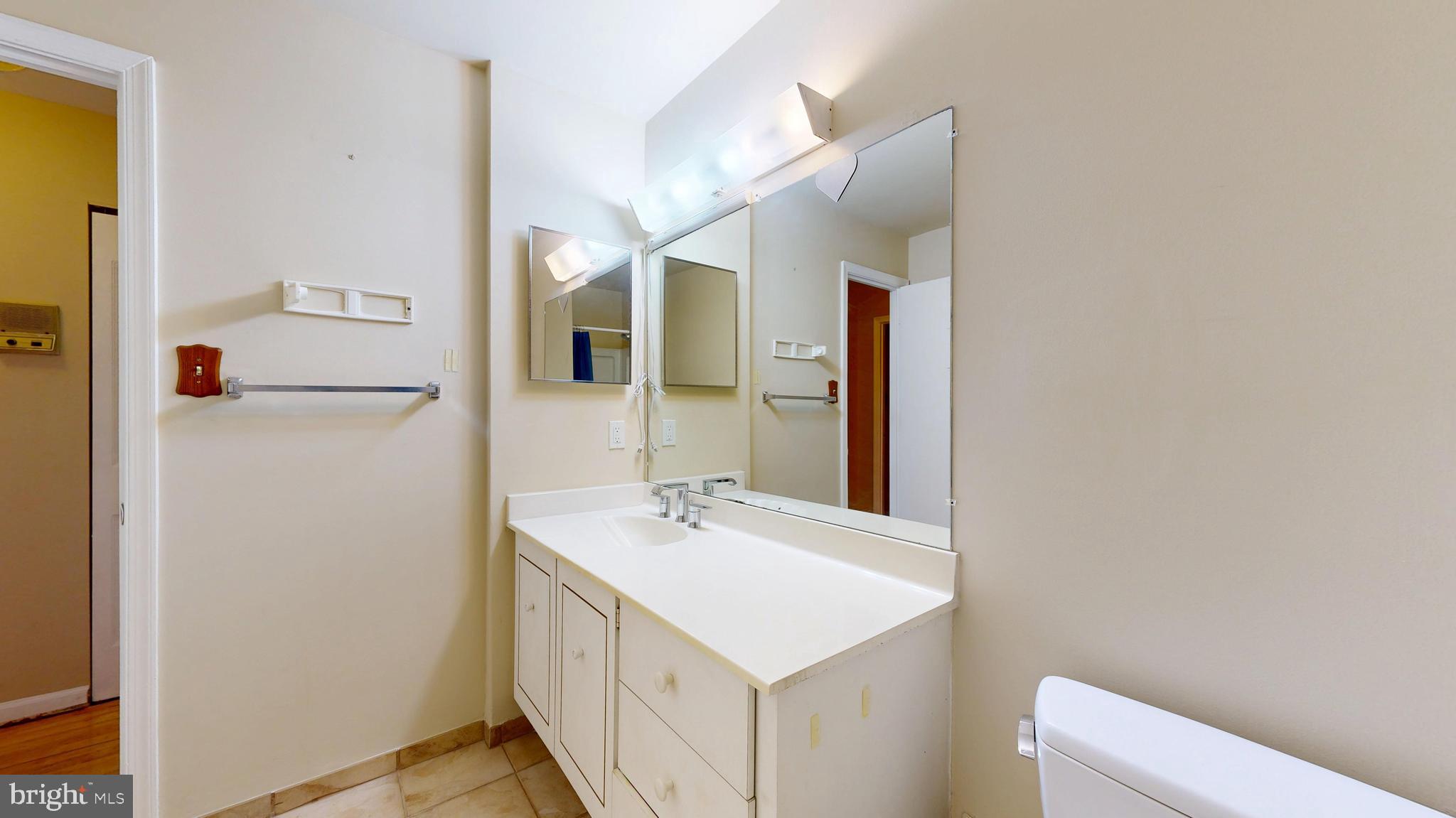 TOWNES OF MOOREFIELD - Residential