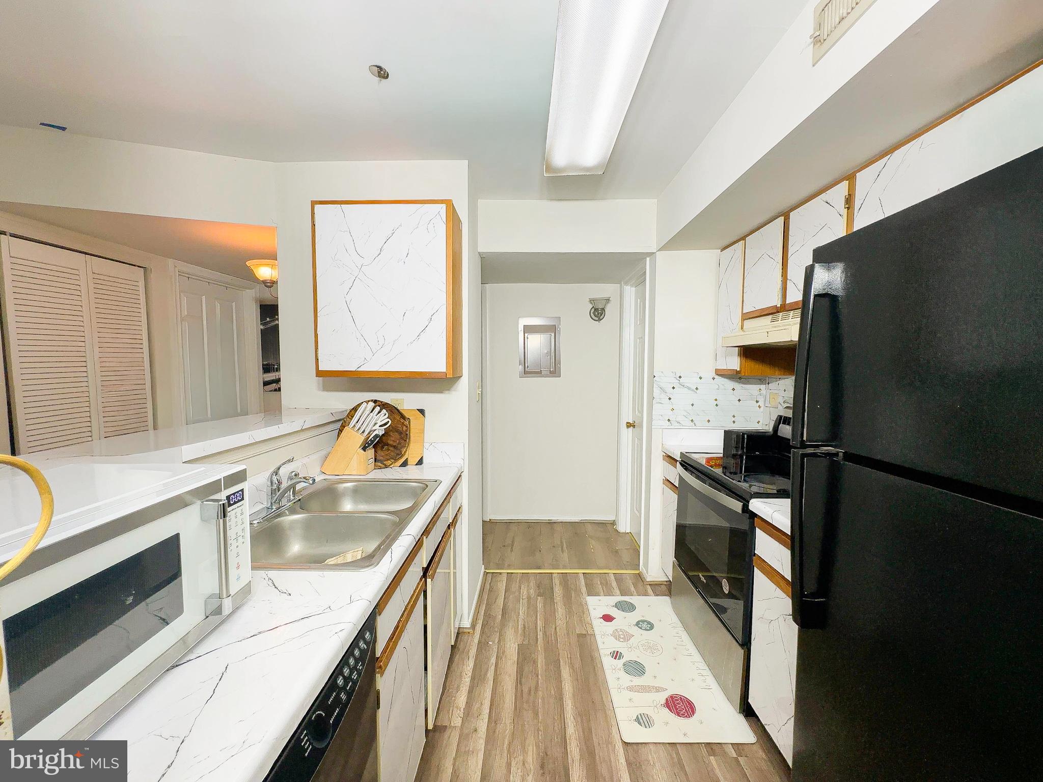 LORDS LANDING - Residential Lease