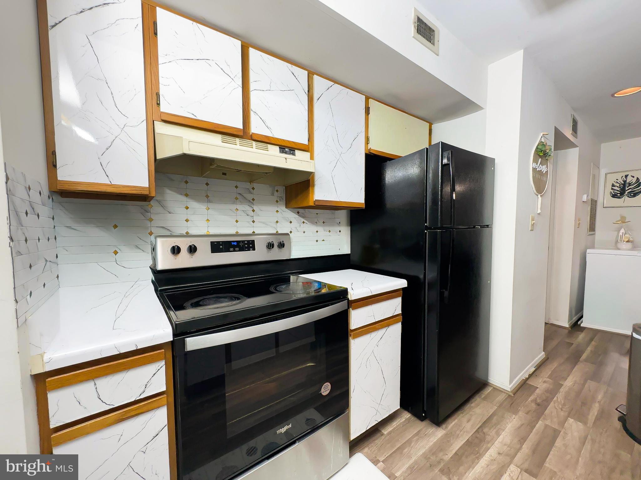 LORDS LANDING - Residential Lease