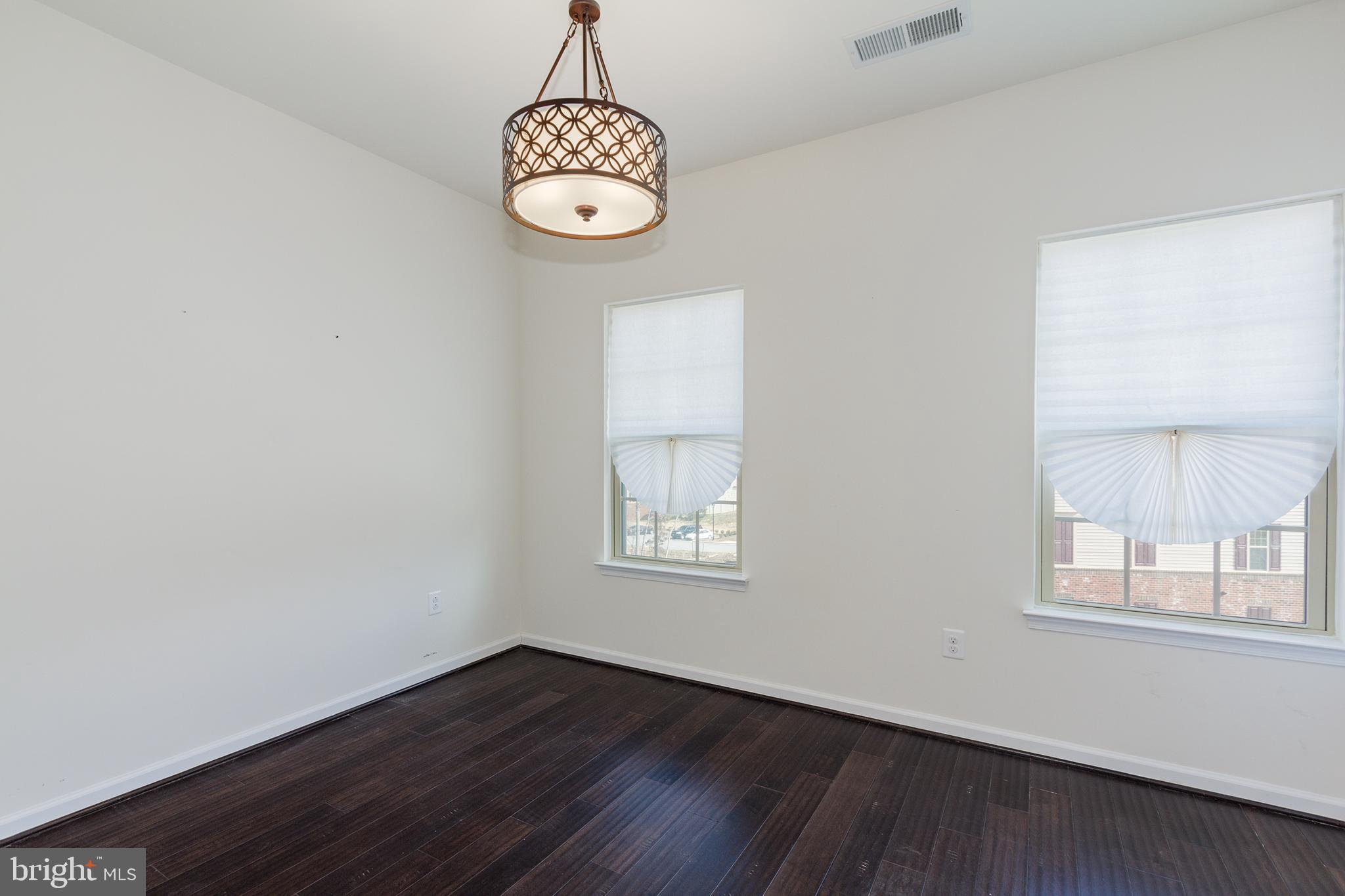 PARKSIDE - Residential