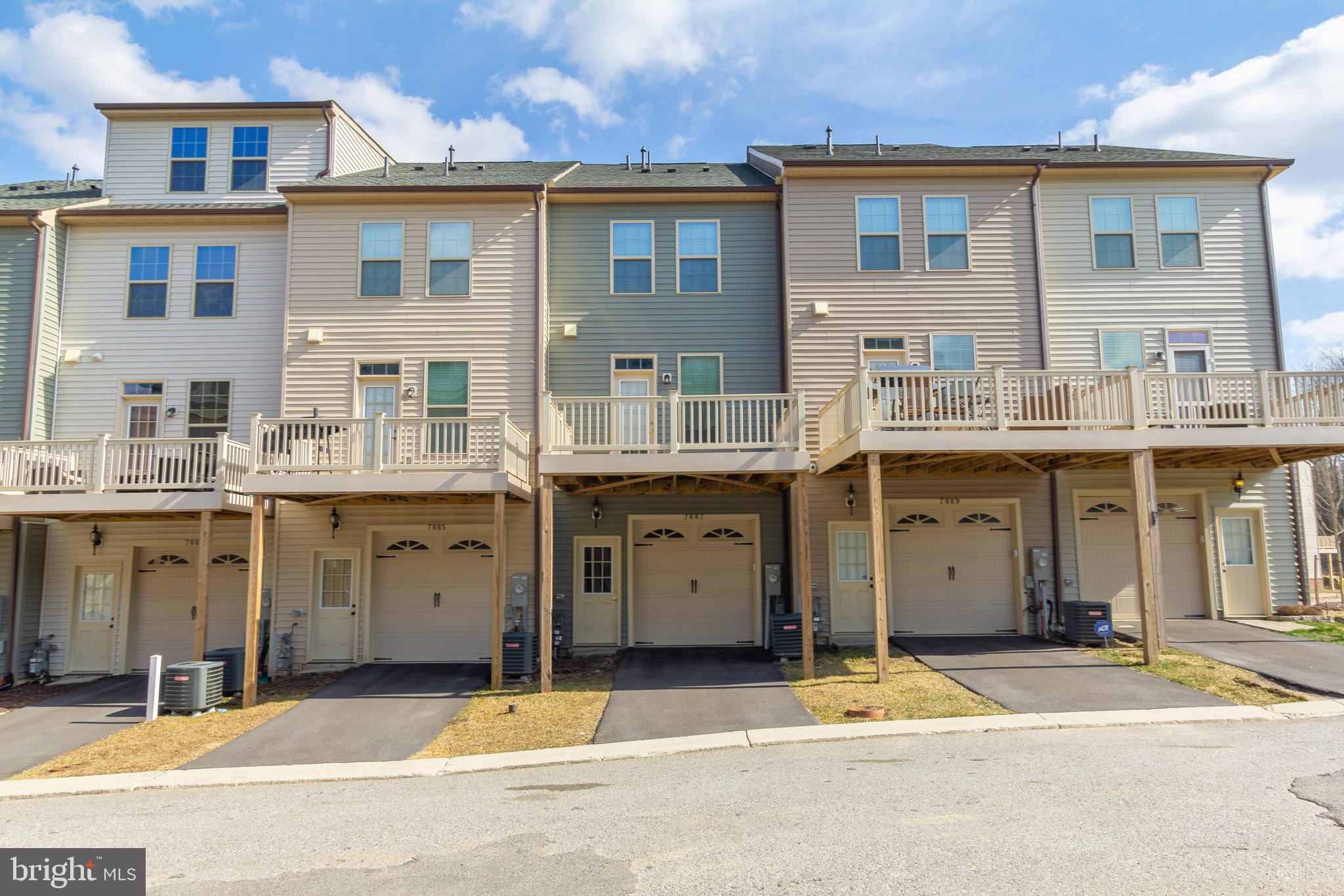 PARKSIDE - Residential