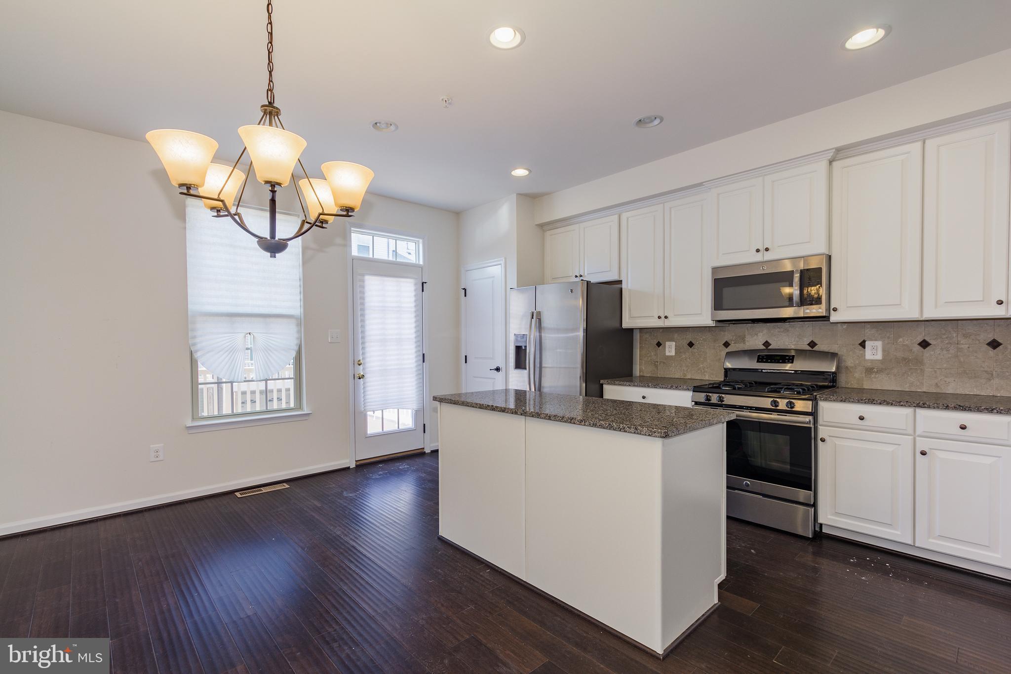 PARKSIDE - Residential