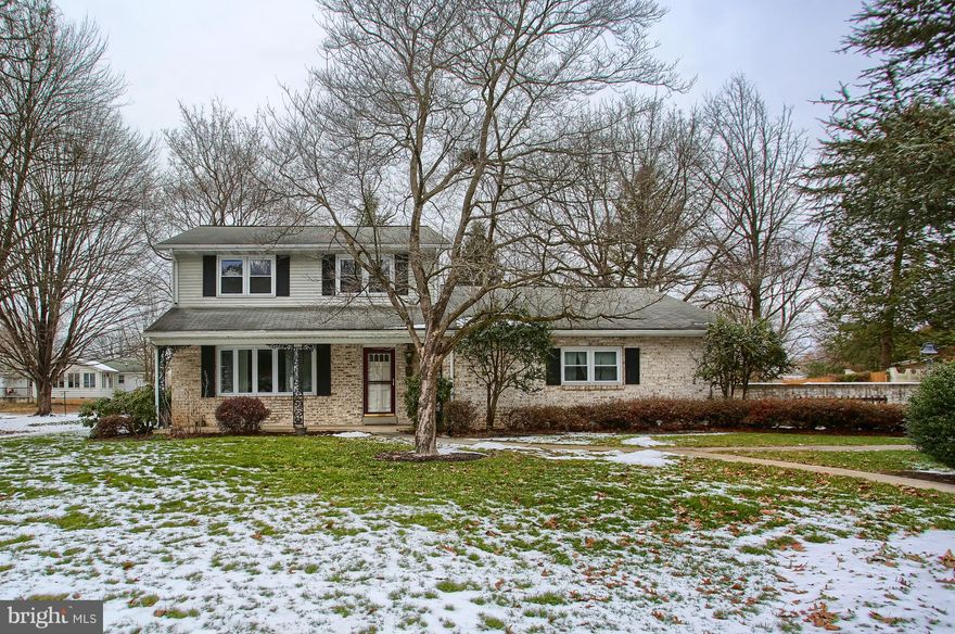 Great two story home in Forest Park Neighborhood. First floor master with fireplace and handicapped accessiblebathroom with laundry. Living room w/built-ins and huge enclosed sunroom. Second floor boasts two bedrooms and two full baths. Oversized 2 car garage, finished lower level, and rear yard with two sheds and a gazebo. Convenient location to shopping, restaurants and downtown Carlisle.