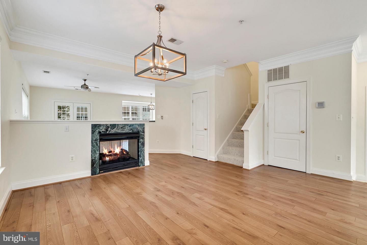 JEFFERSON PARK - Residential Lease