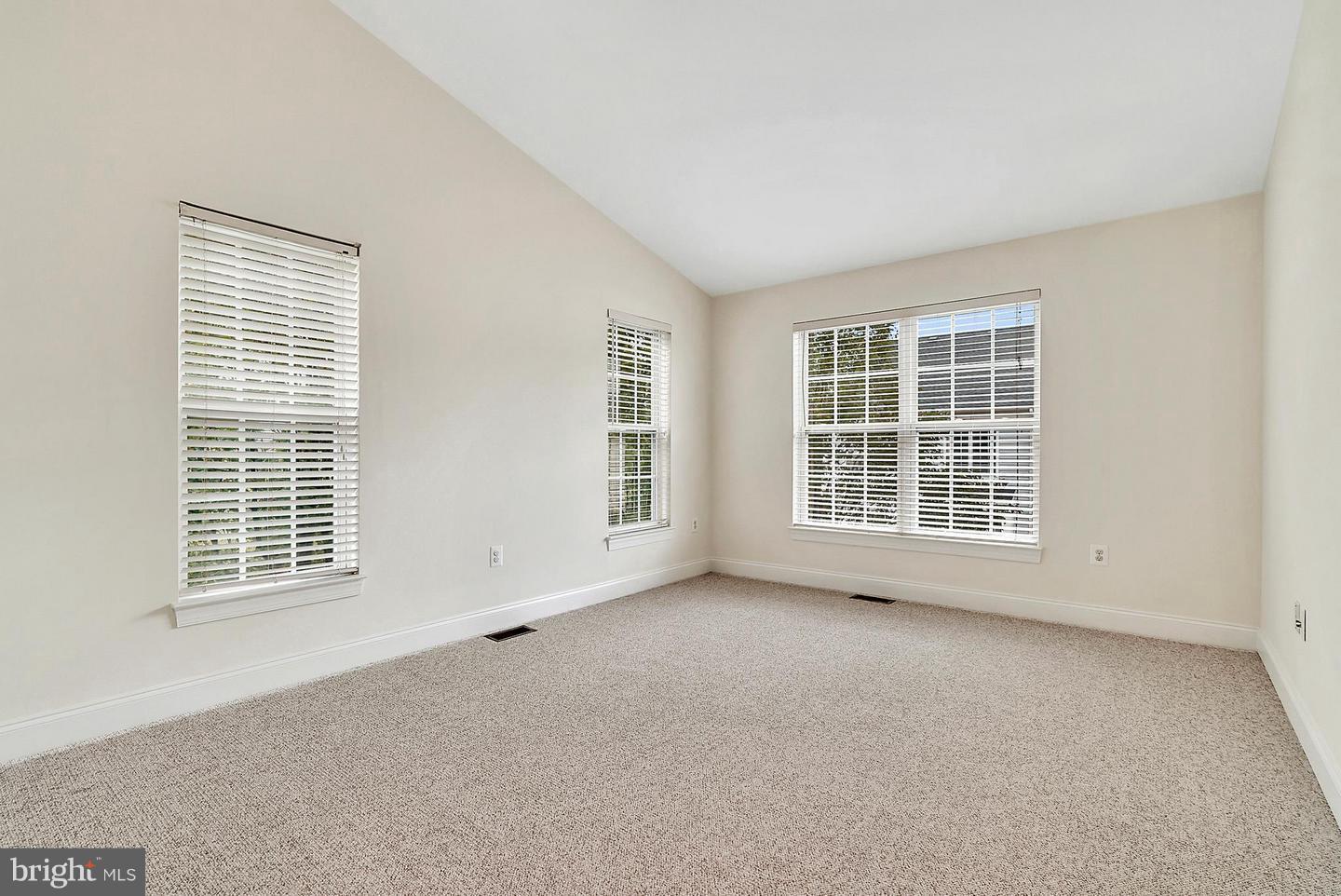 JEFFERSON PARK - Residential Lease