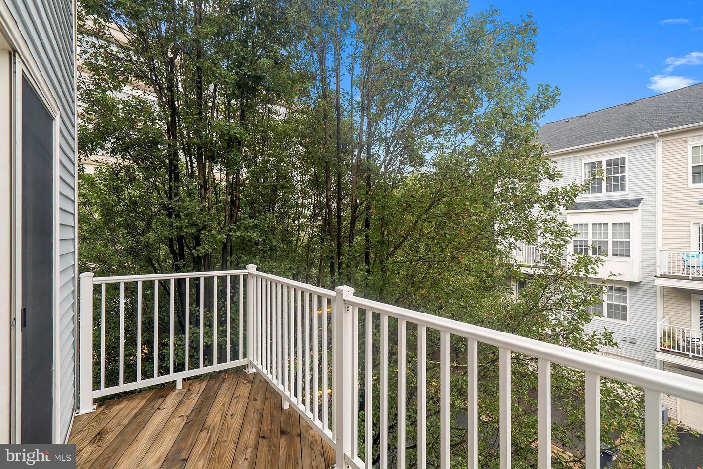 JEFFERSON PARK - Residential Lease