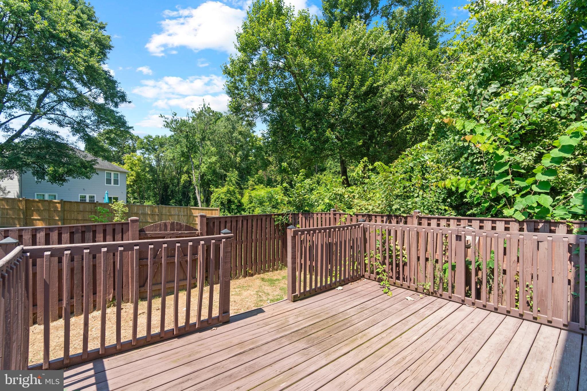 CROFTON SQUARE - Residential