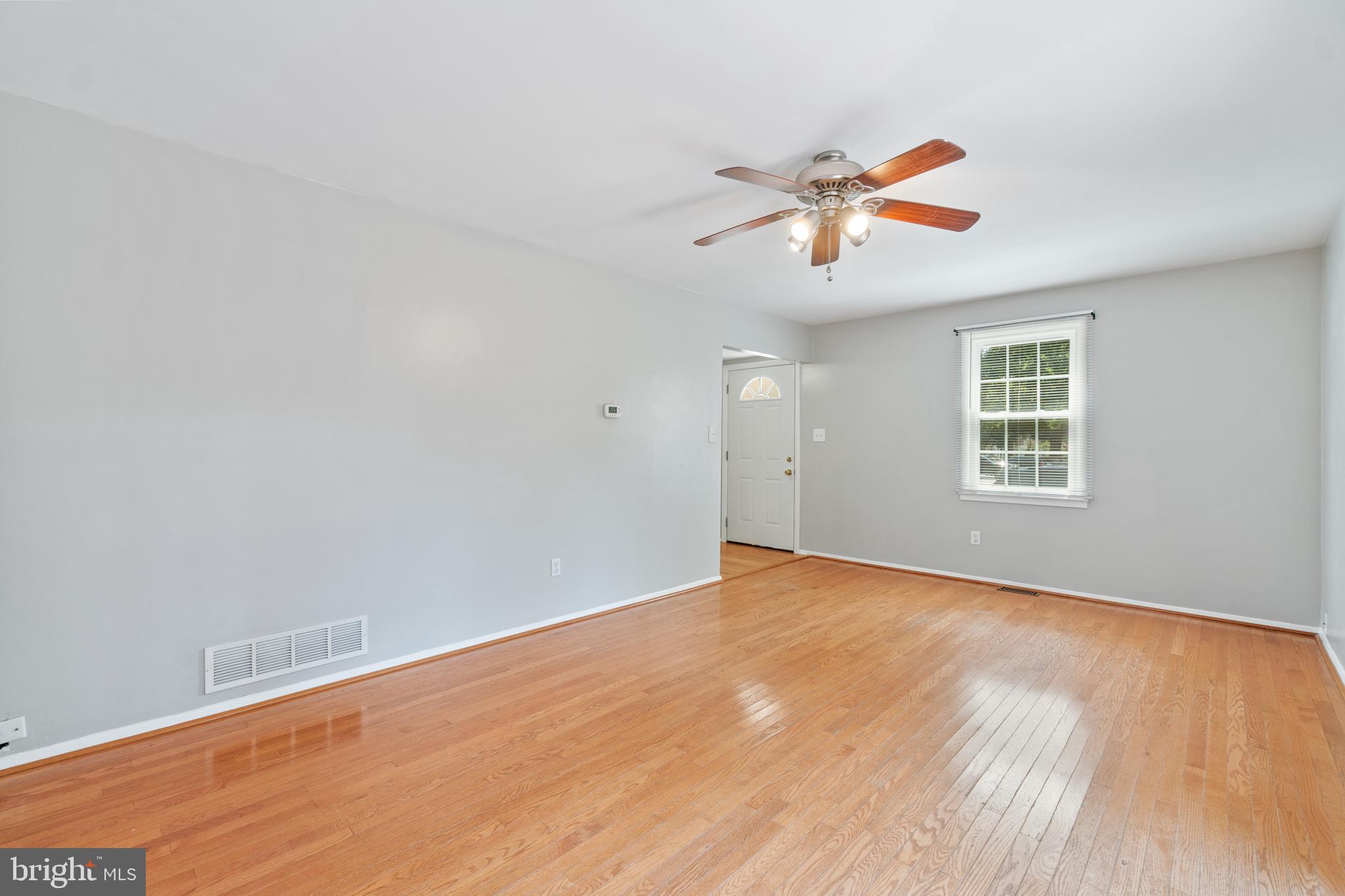 CROFTON SQUARE - Residential