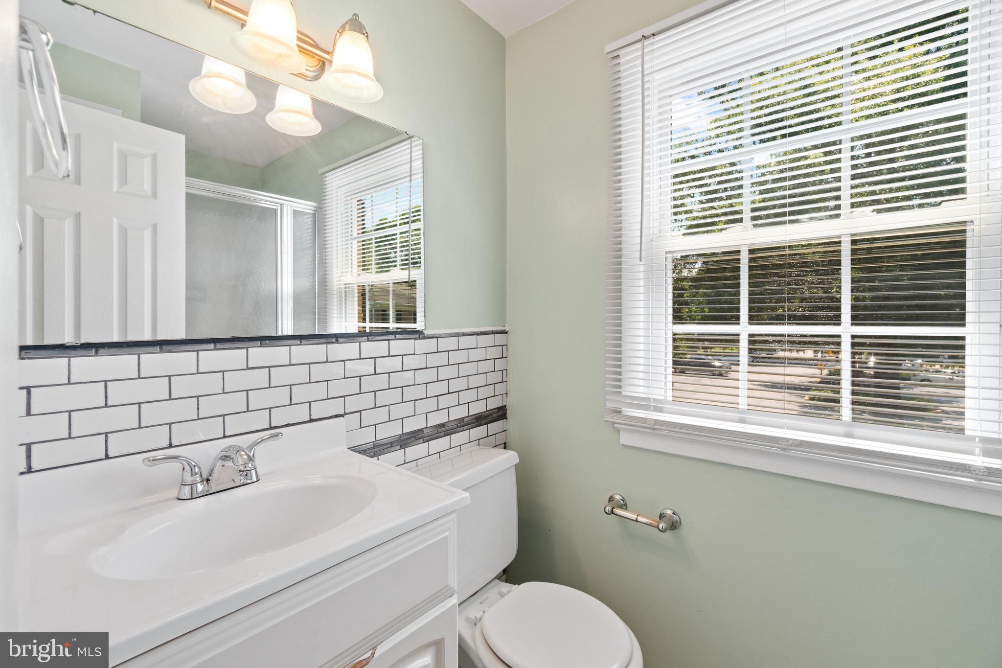 CROFTON SQUARE - Residential