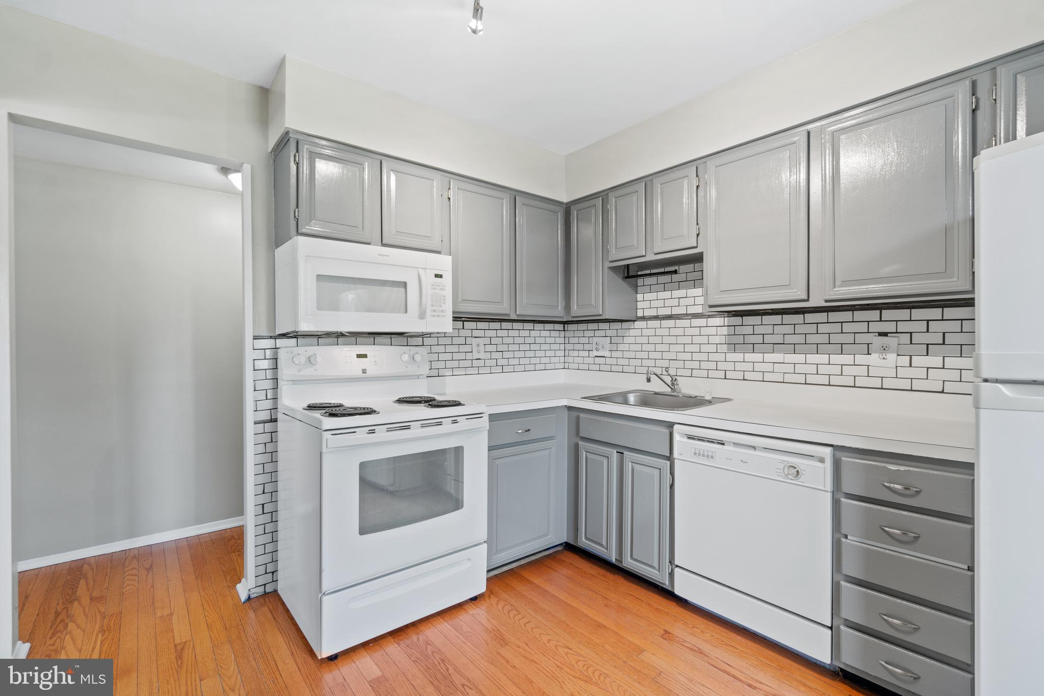 CROFTON SQUARE - Residential