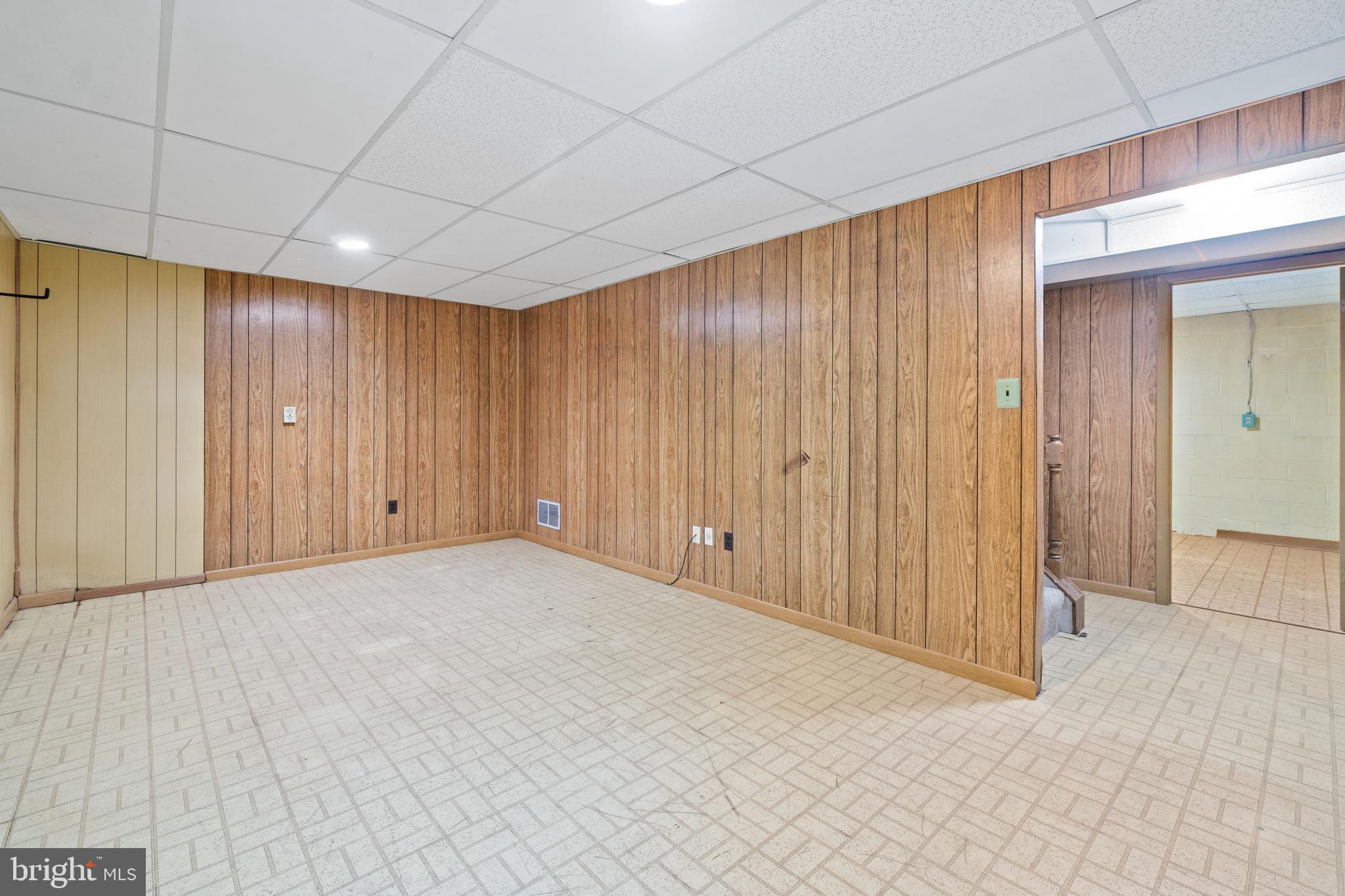 CROFTON SQUARE - Residential