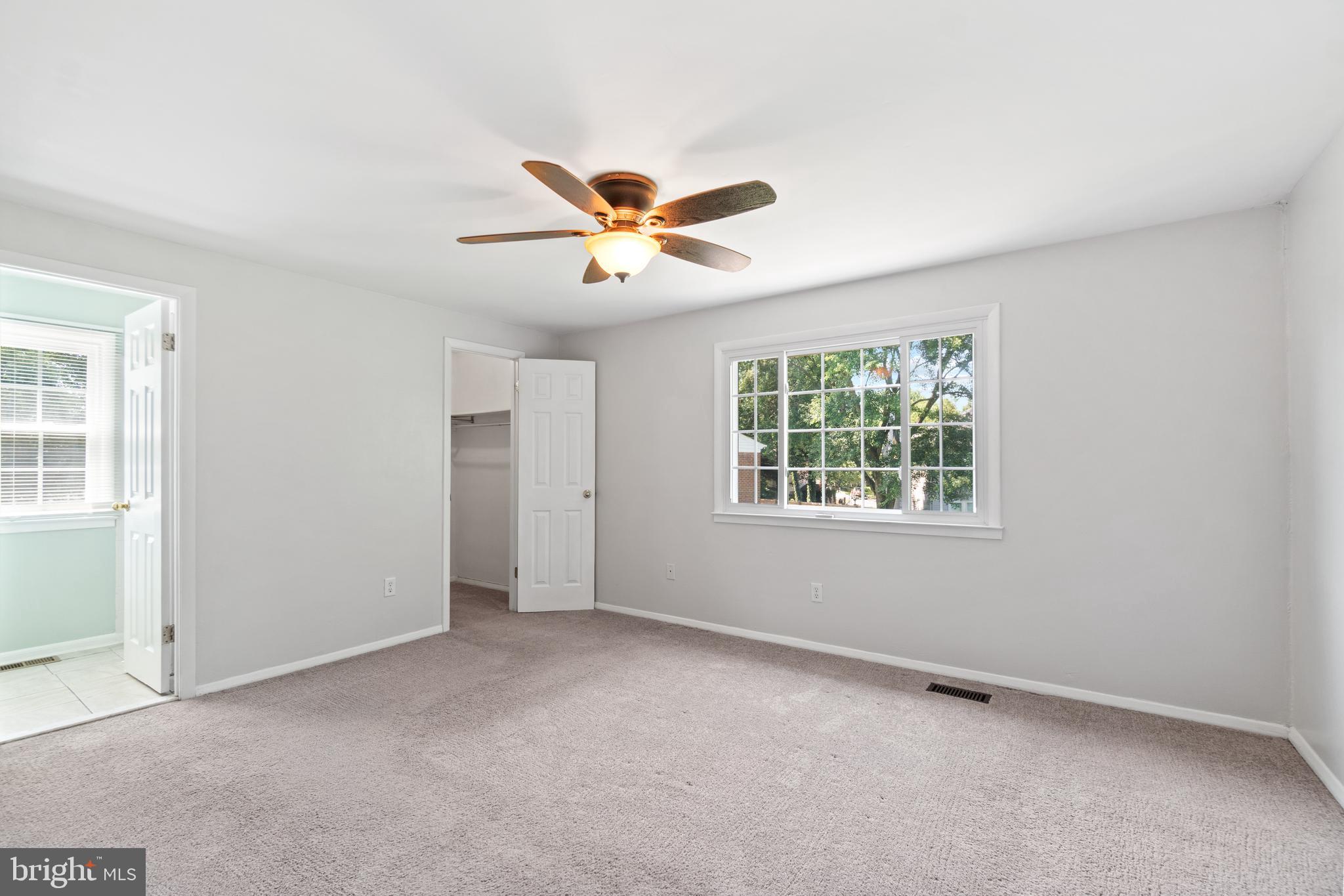 CROFTON SQUARE - Residential