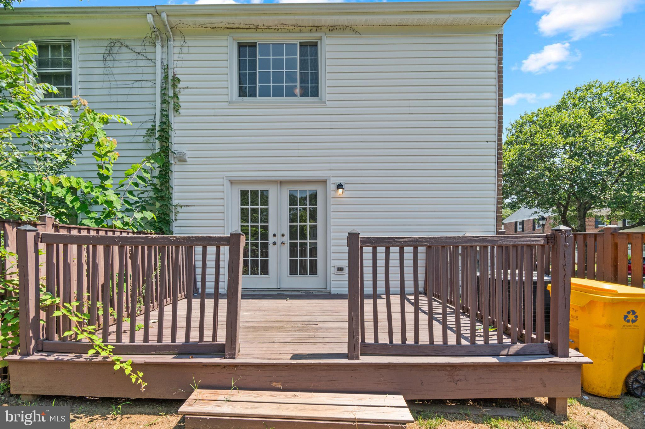 CROFTON SQUARE - Residential