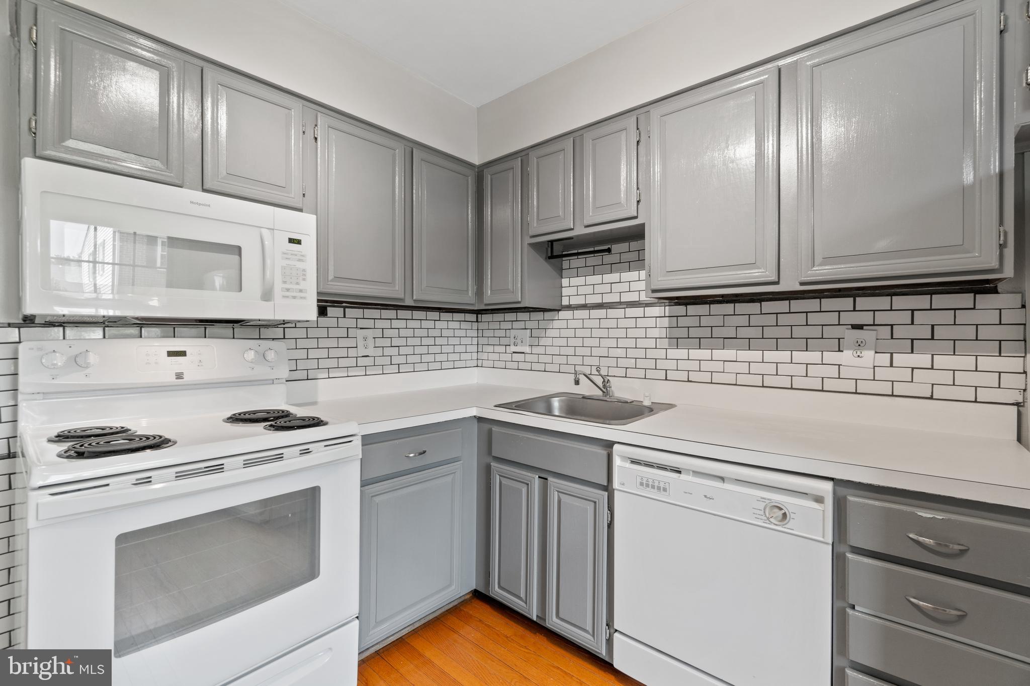 CROFTON SQUARE - Residential