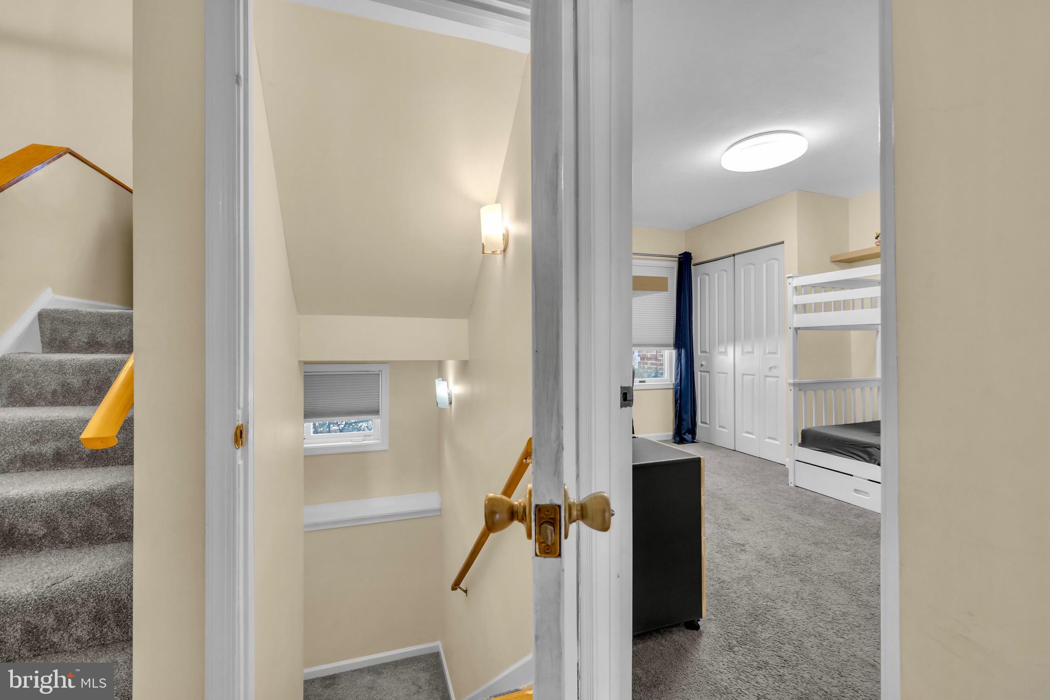 LANDSDOWNE - Residential