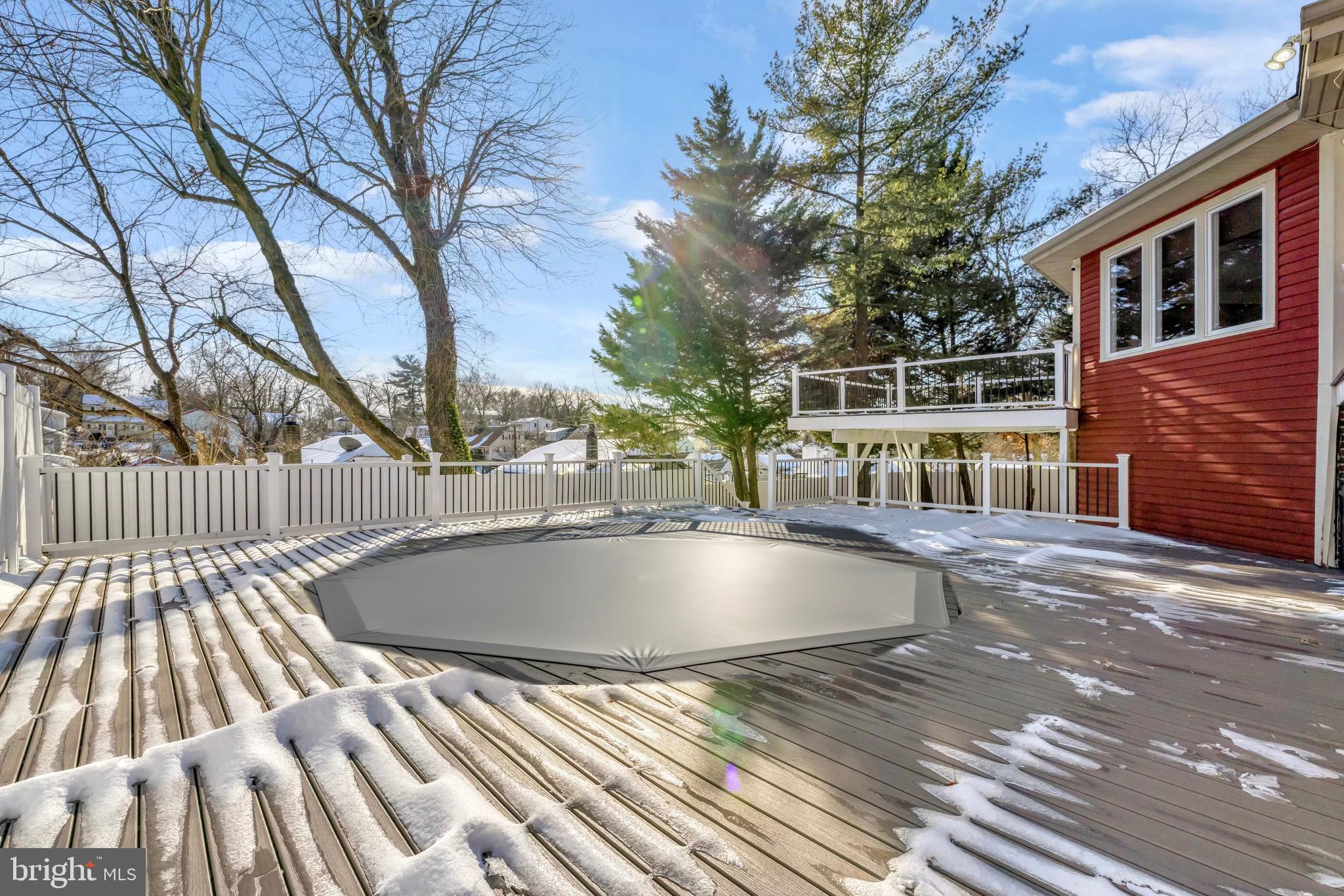 LANDSDOWNE - Residential