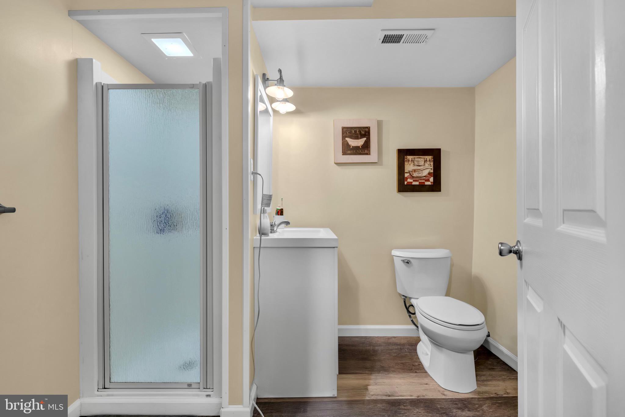 LANDSDOWNE - Residential