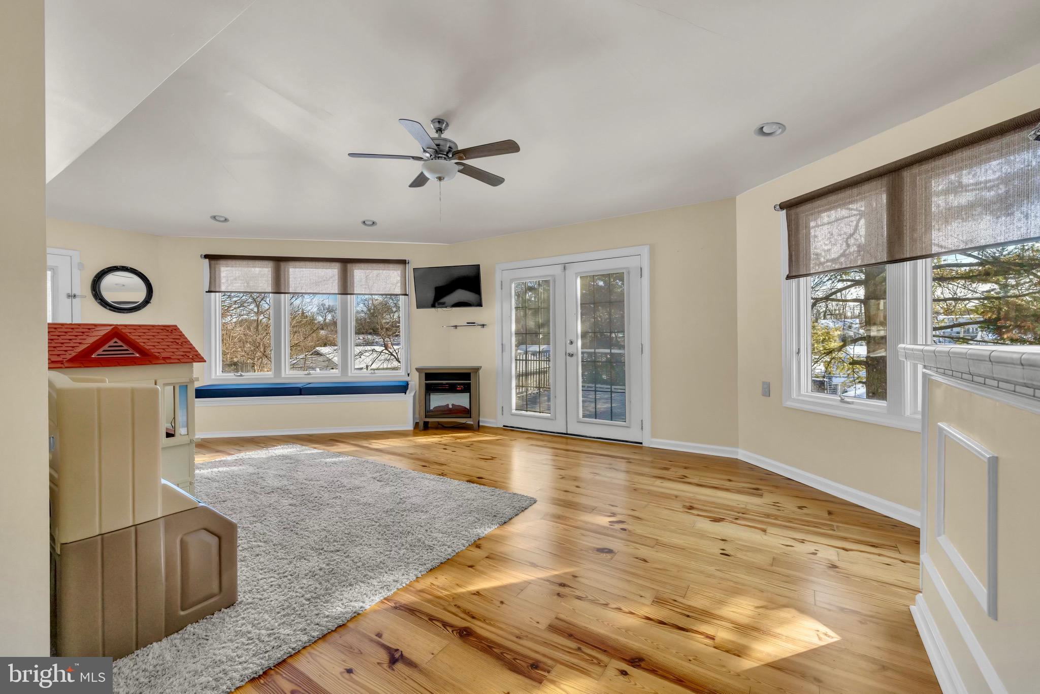 LANDSDOWNE - Residential