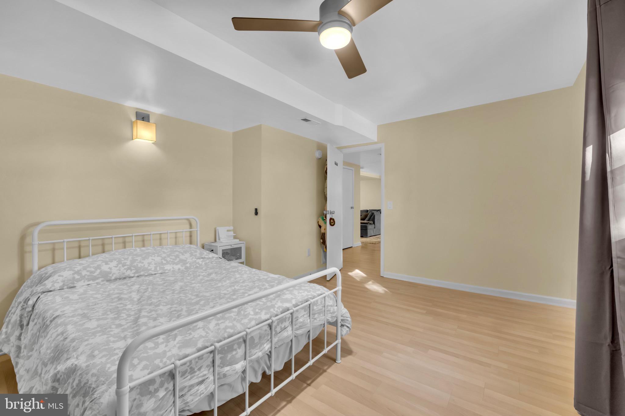 LANDSDOWNE - Residential