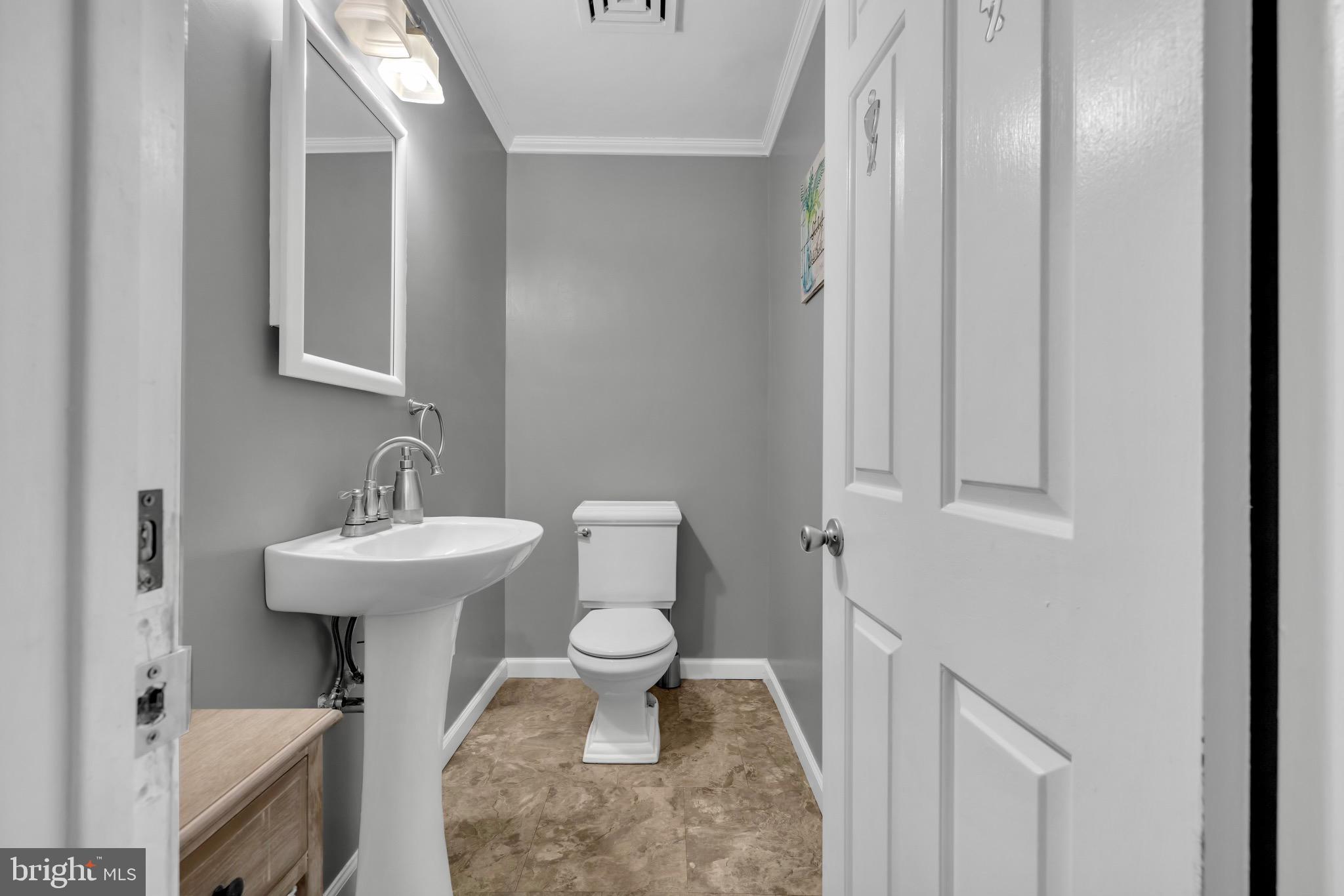 LANDSDOWNE - Residential