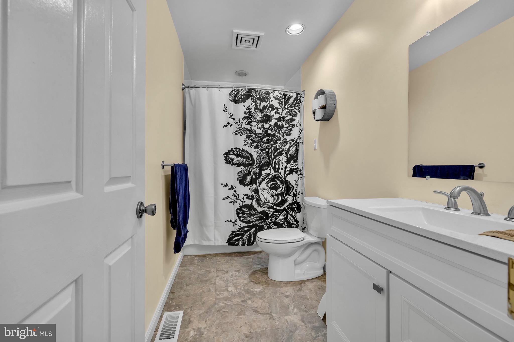 LANDSDOWNE - Residential