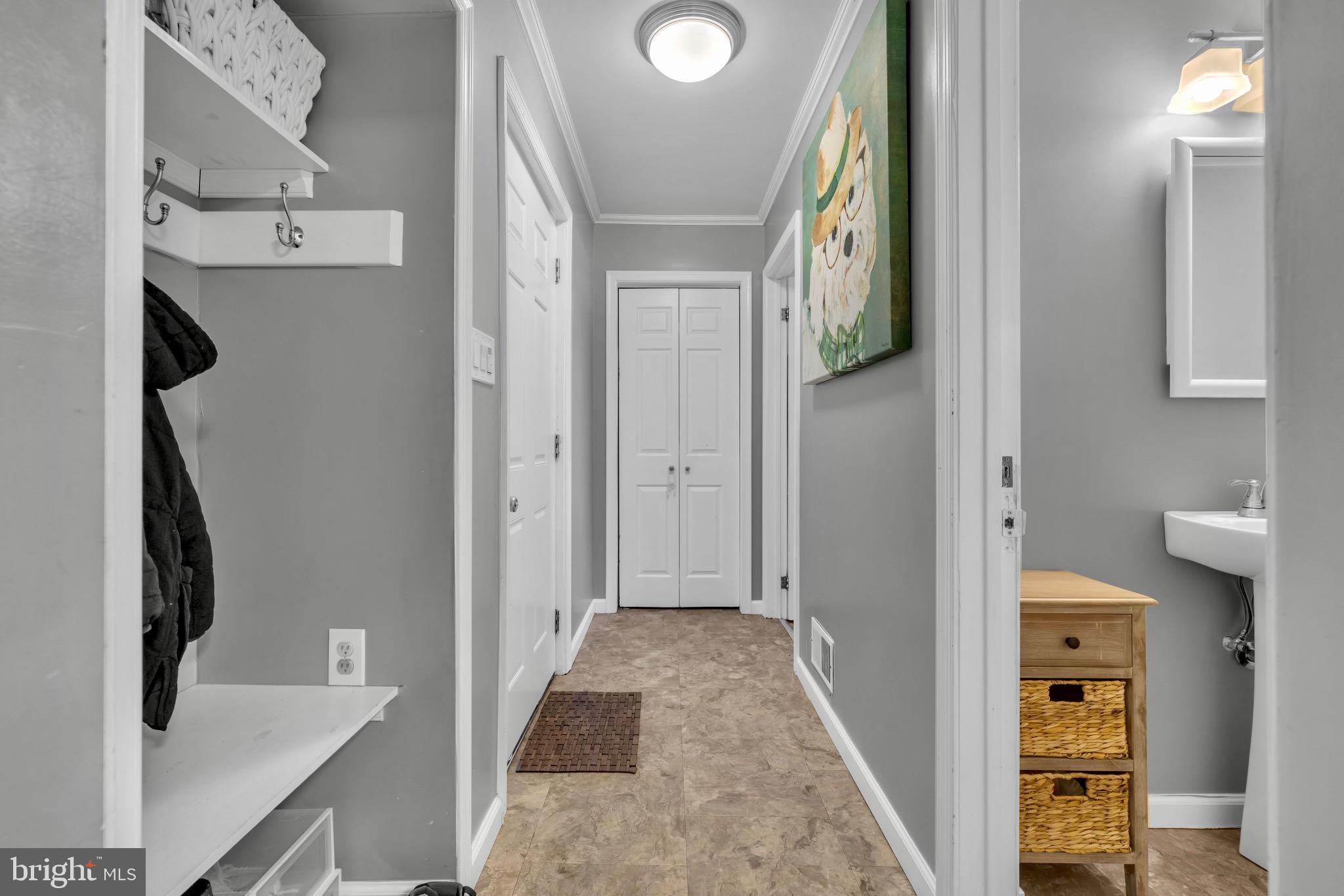 LANDSDOWNE - Residential