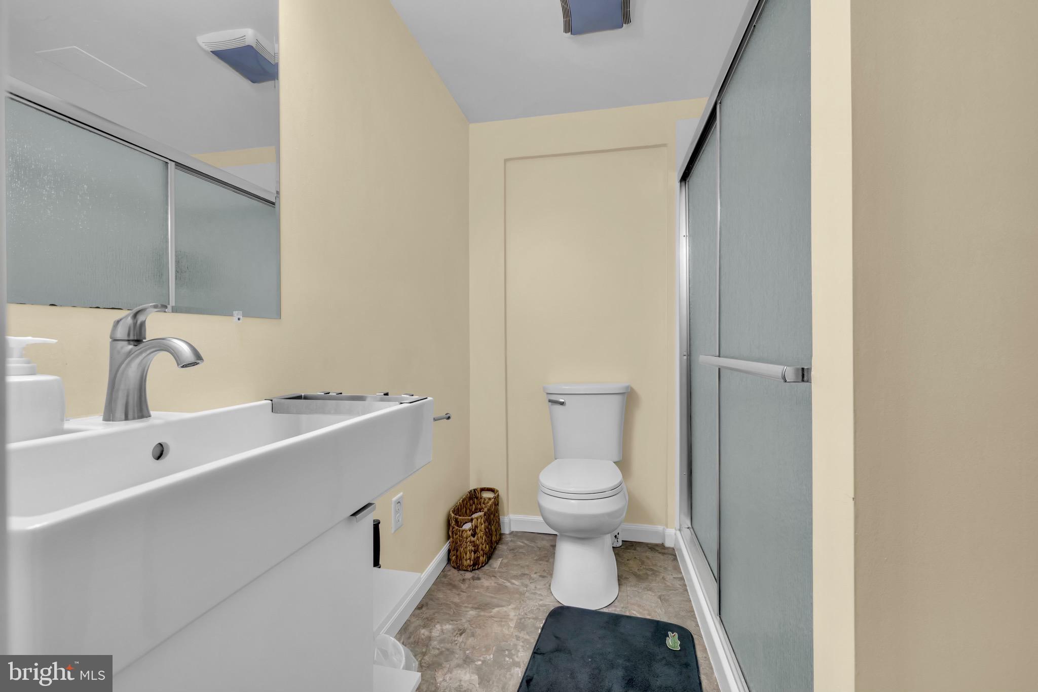 LANDSDOWNE - Residential