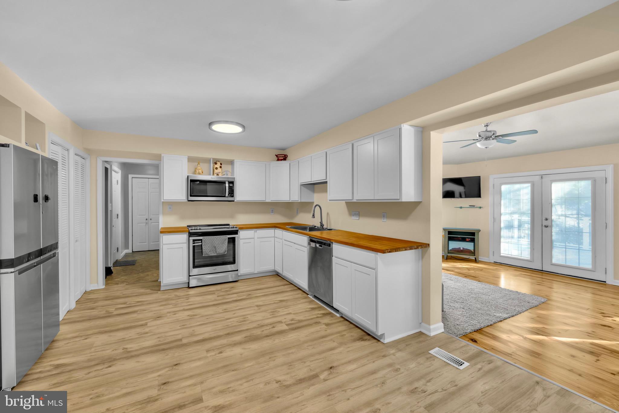 LANDSDOWNE - Residential