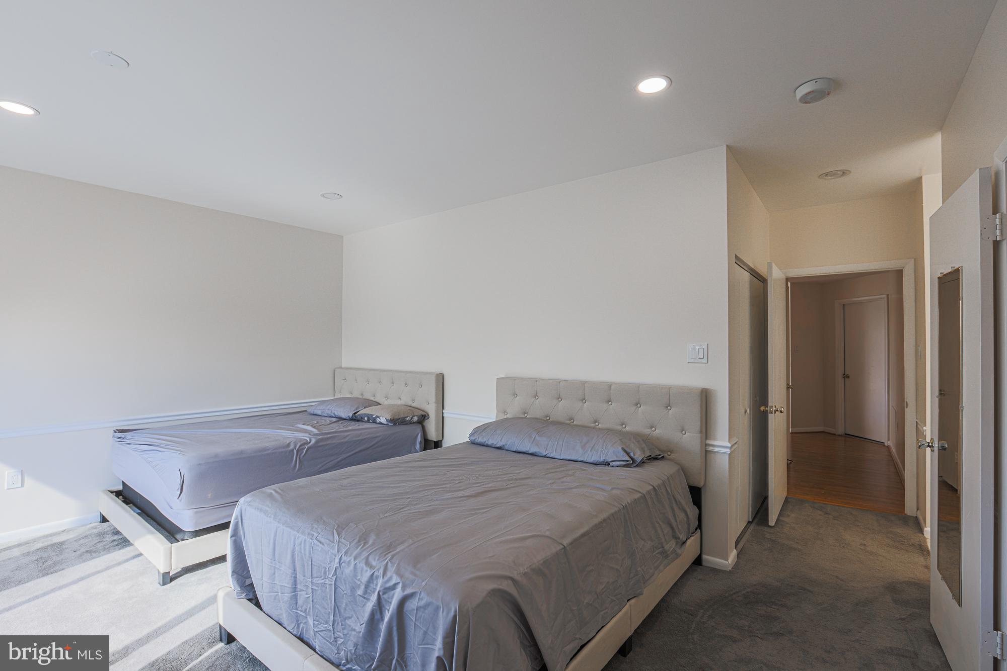 FALLSTAFF - Residential