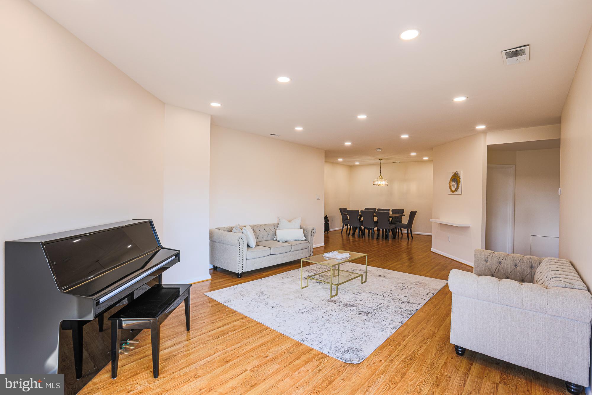 FALLSTAFF - Residential