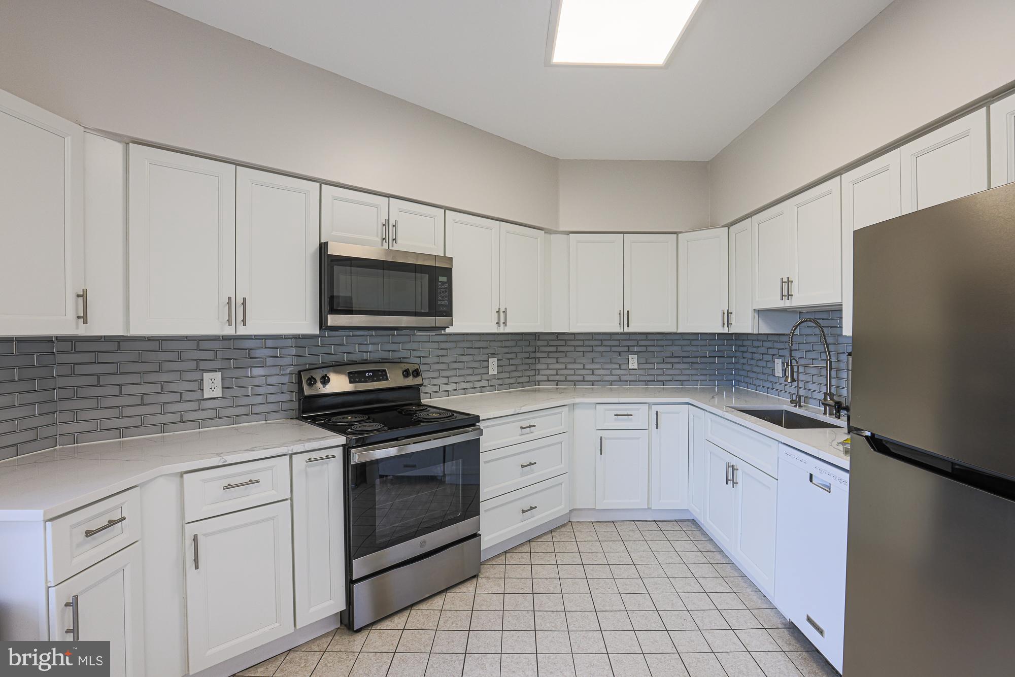 FALLSTAFF - Residential