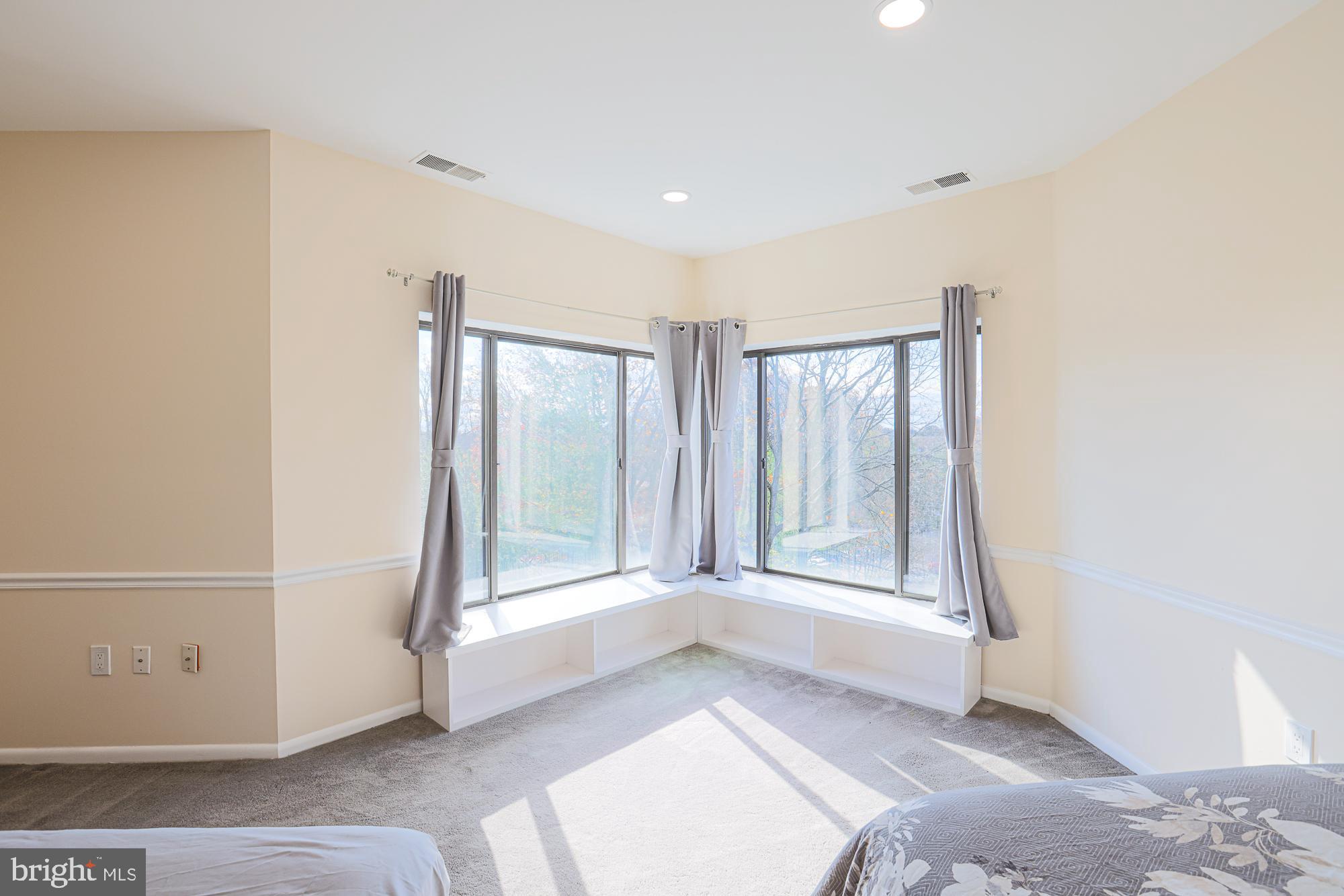 FALLSTAFF - Residential