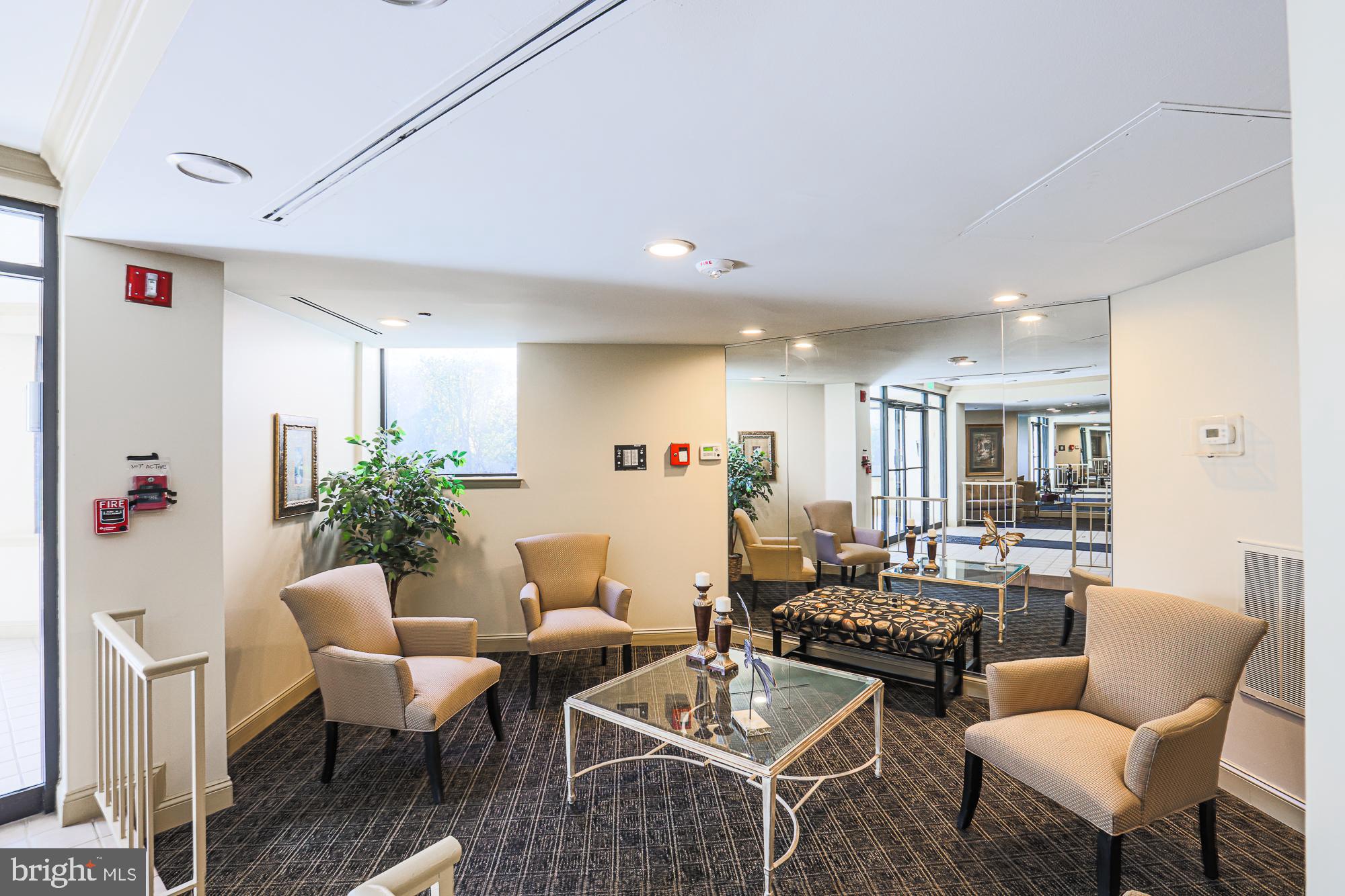 FALLSTAFF - Residential