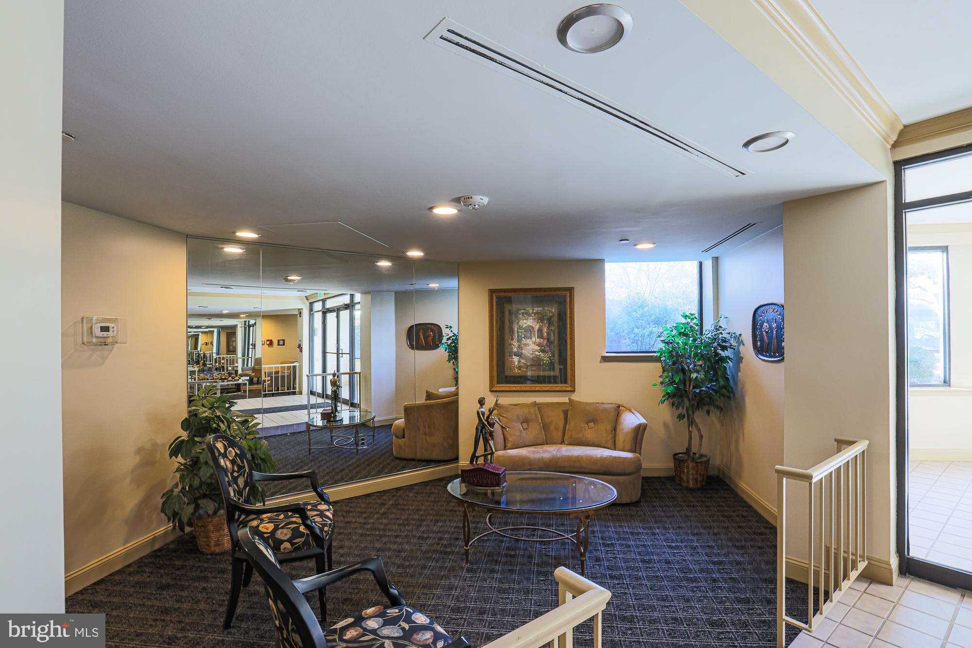 FALLSTAFF - Residential