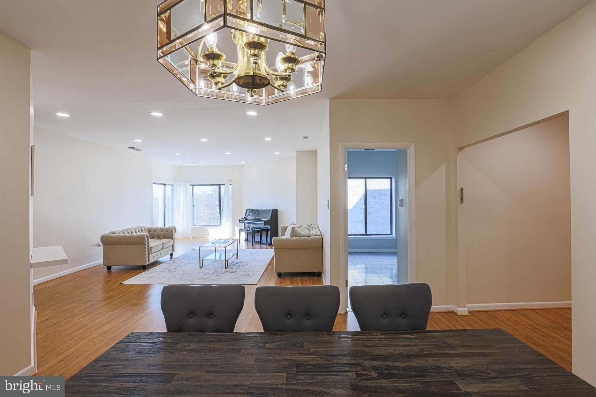 FALLSTAFF - Residential