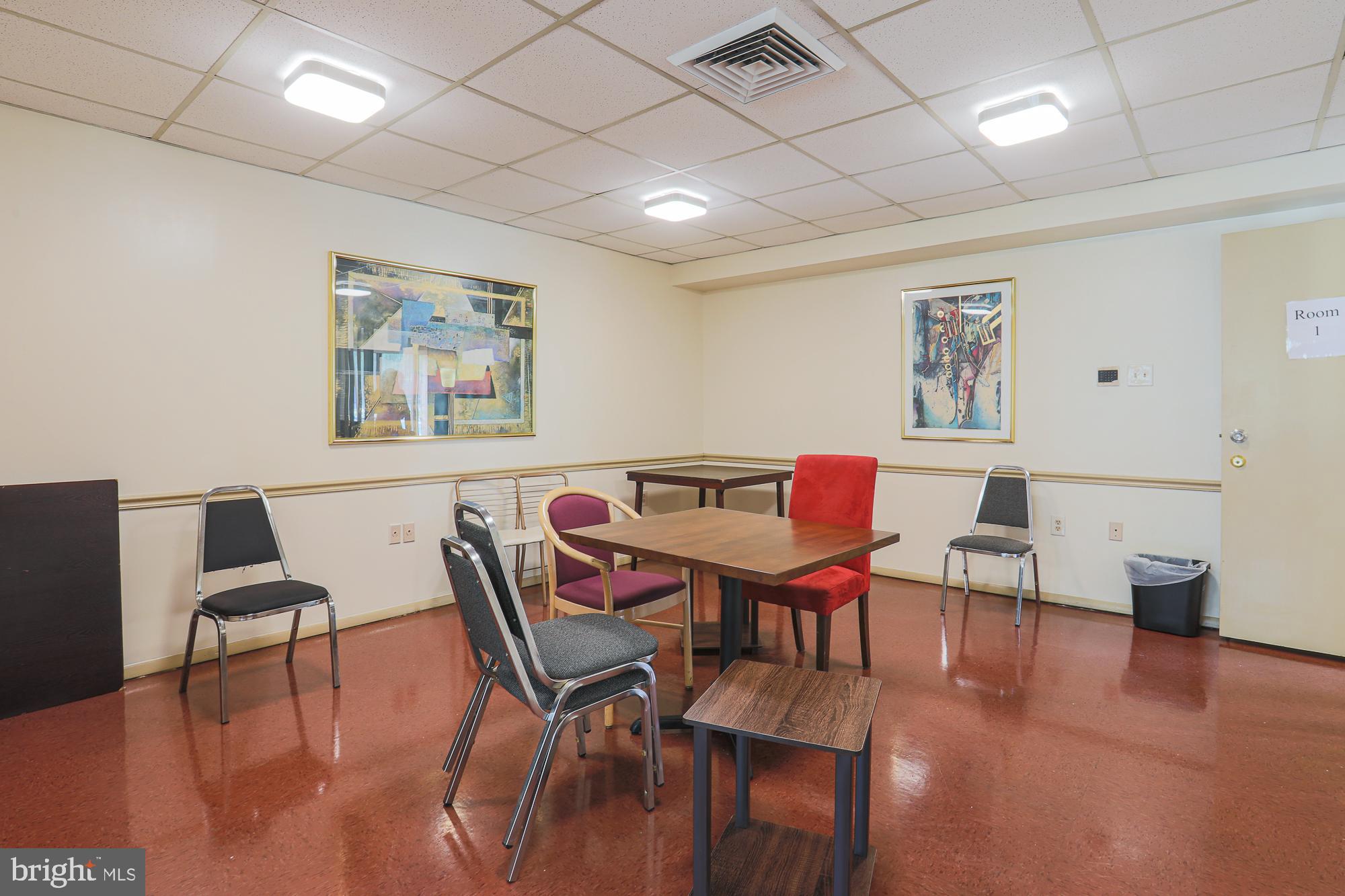 FALLSTAFF - Residential