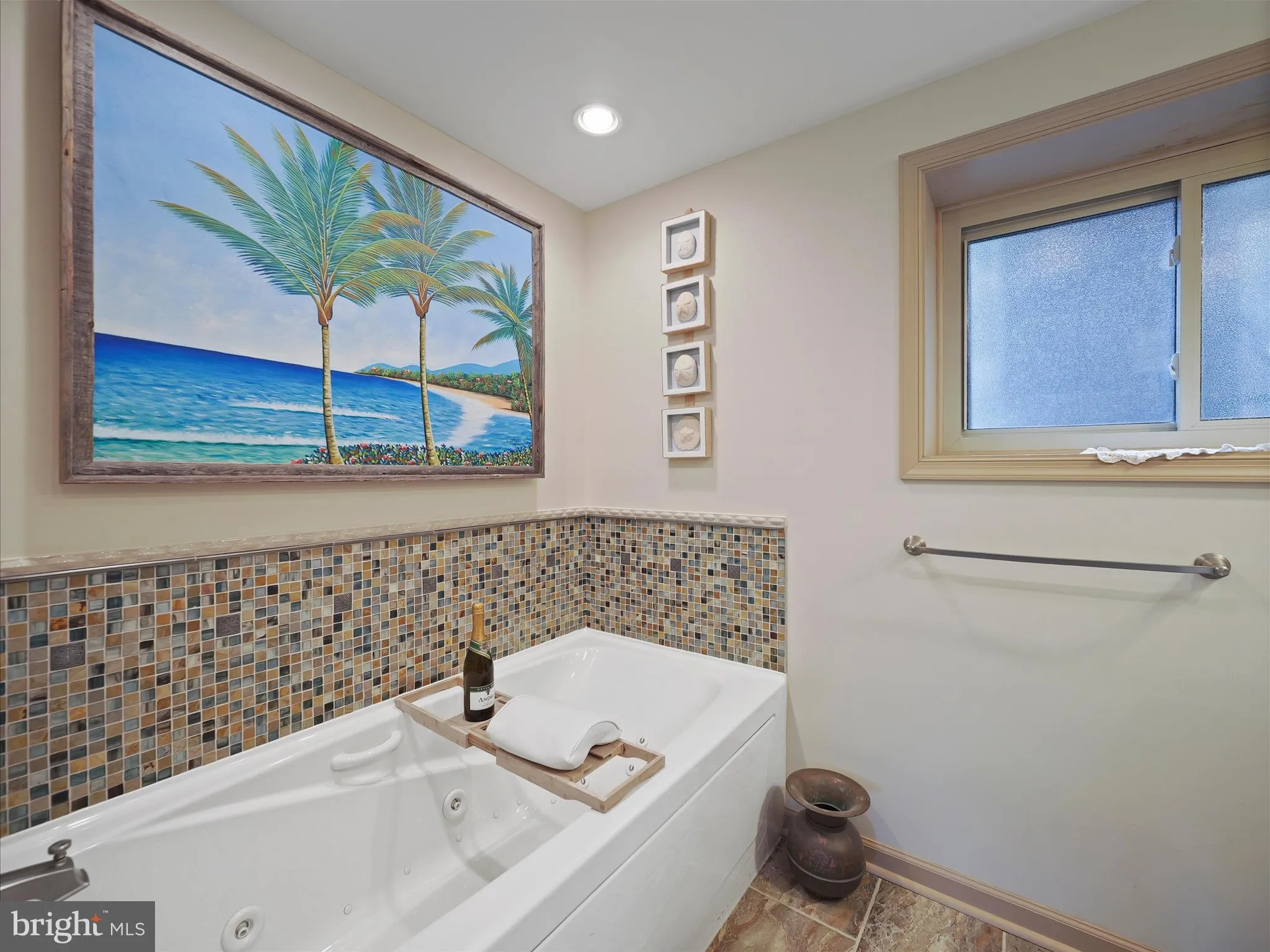 Shippensburg, Pennsylvania 17257, United States, 3 Bedrooms Bedrooms, ,2 BathroomsBathrooms,Residential,Active,204564