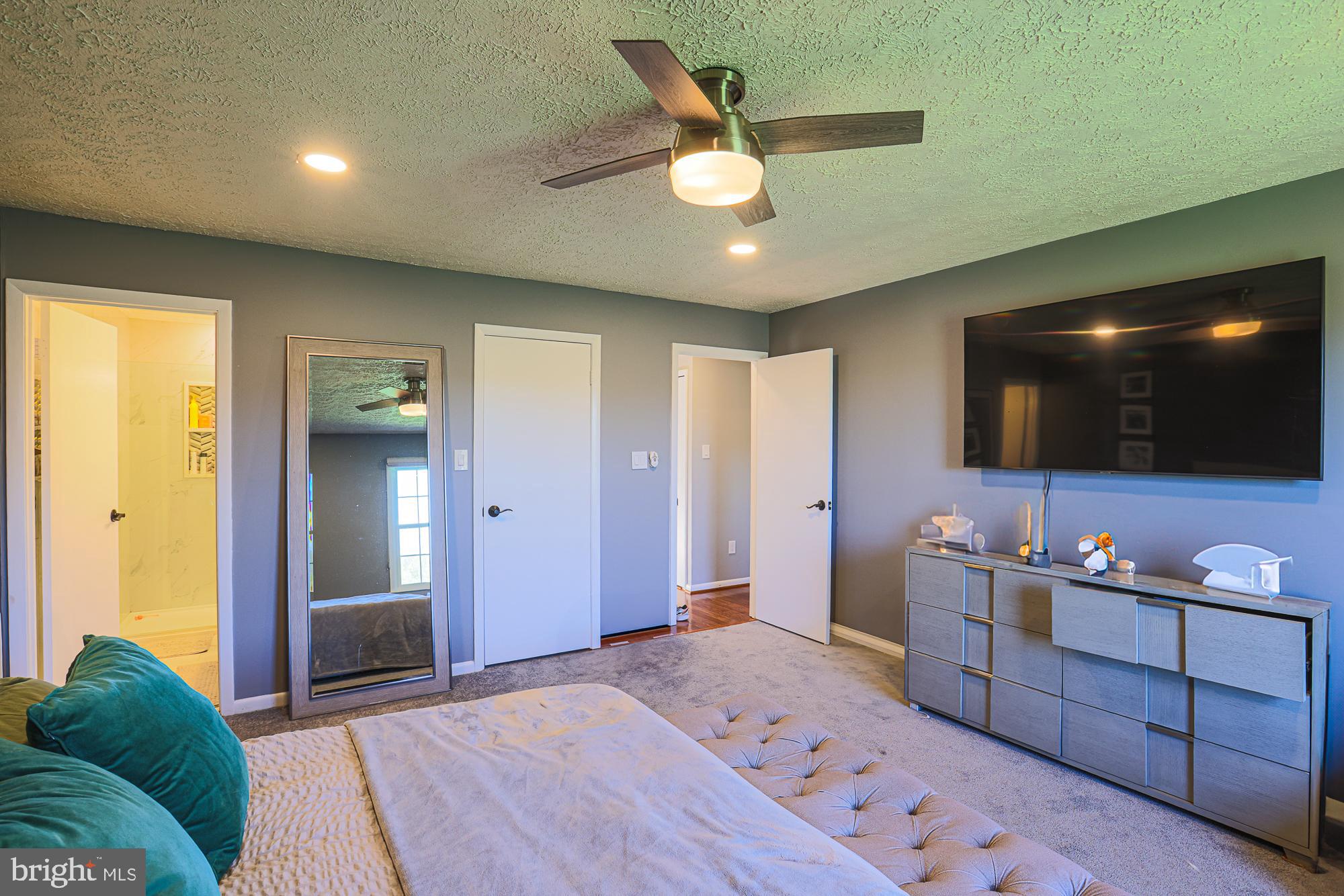 THE FALLS - Residential Lease