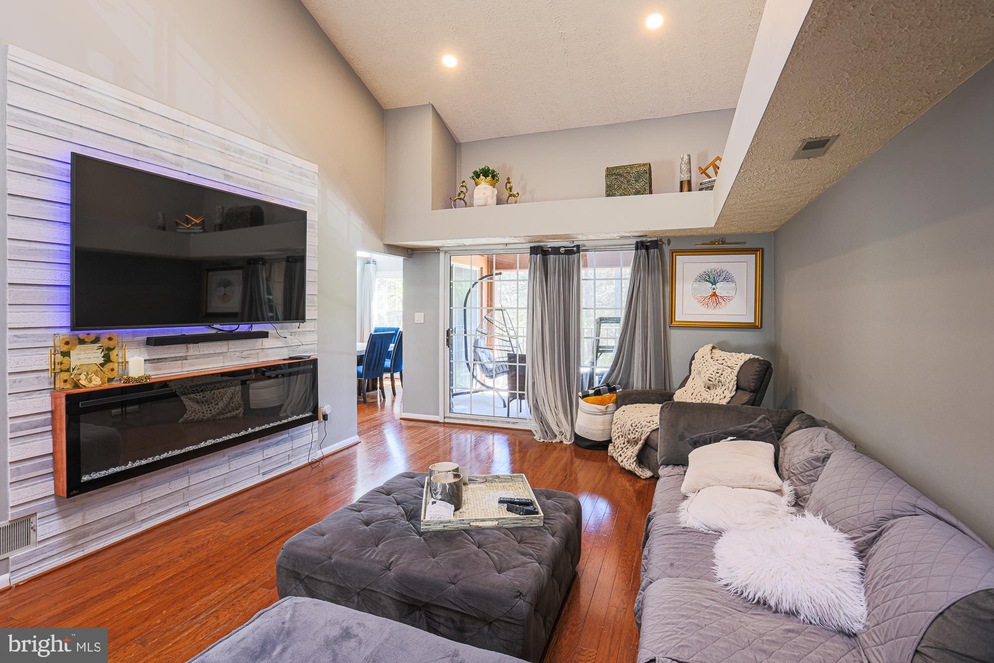 THE FALLS - Residential Lease