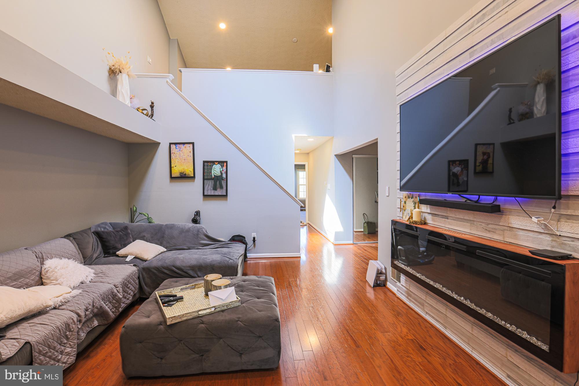 THE FALLS - Residential Lease