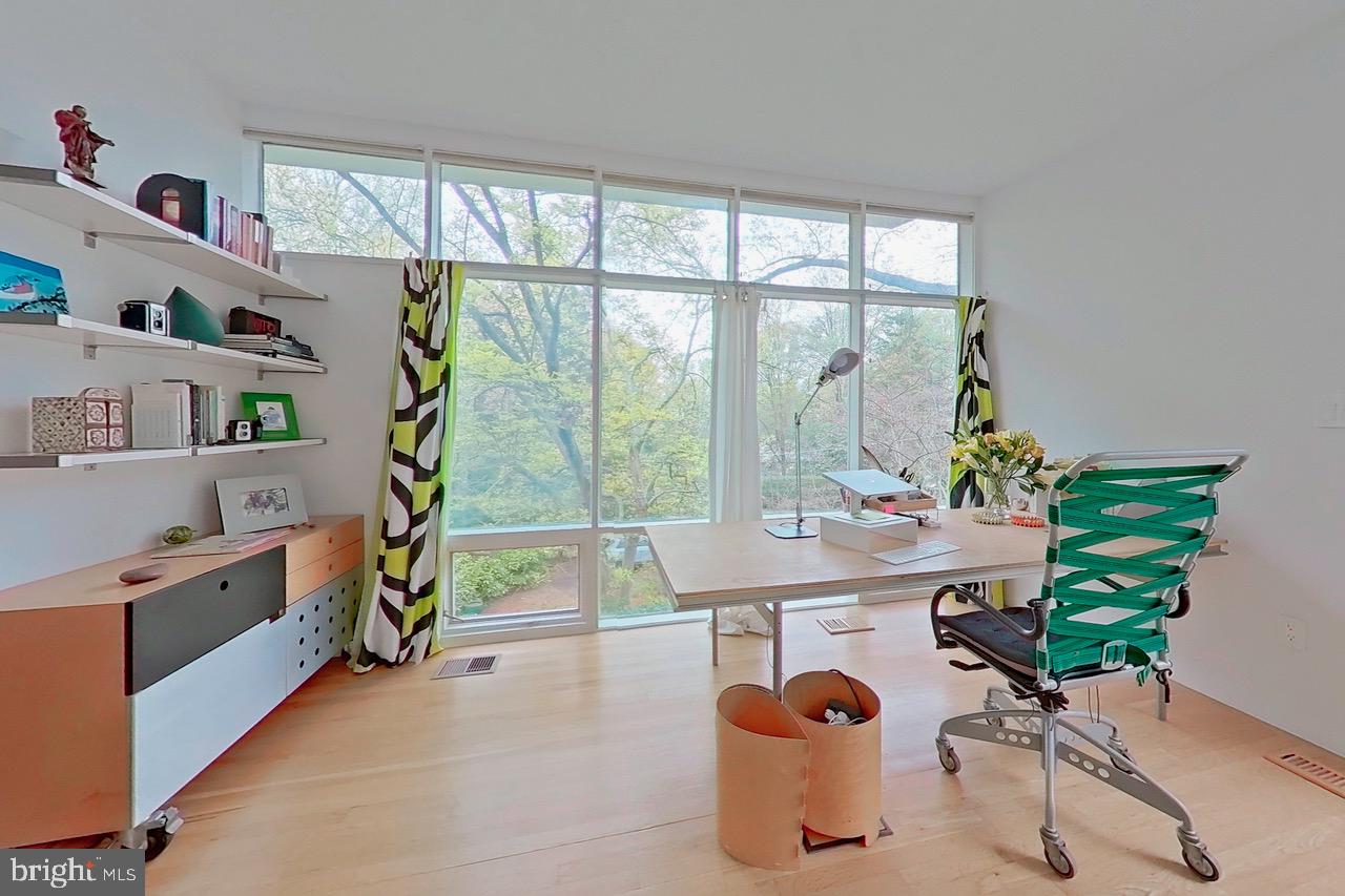 HOLLIN HILLS - Residential