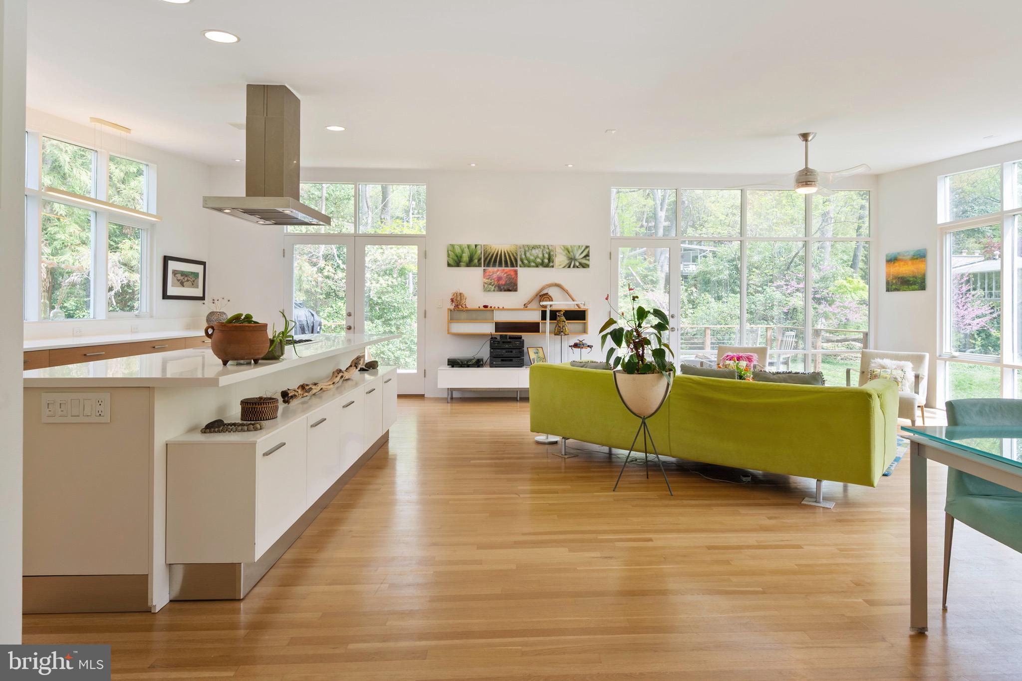 HOLLIN HILLS - Residential