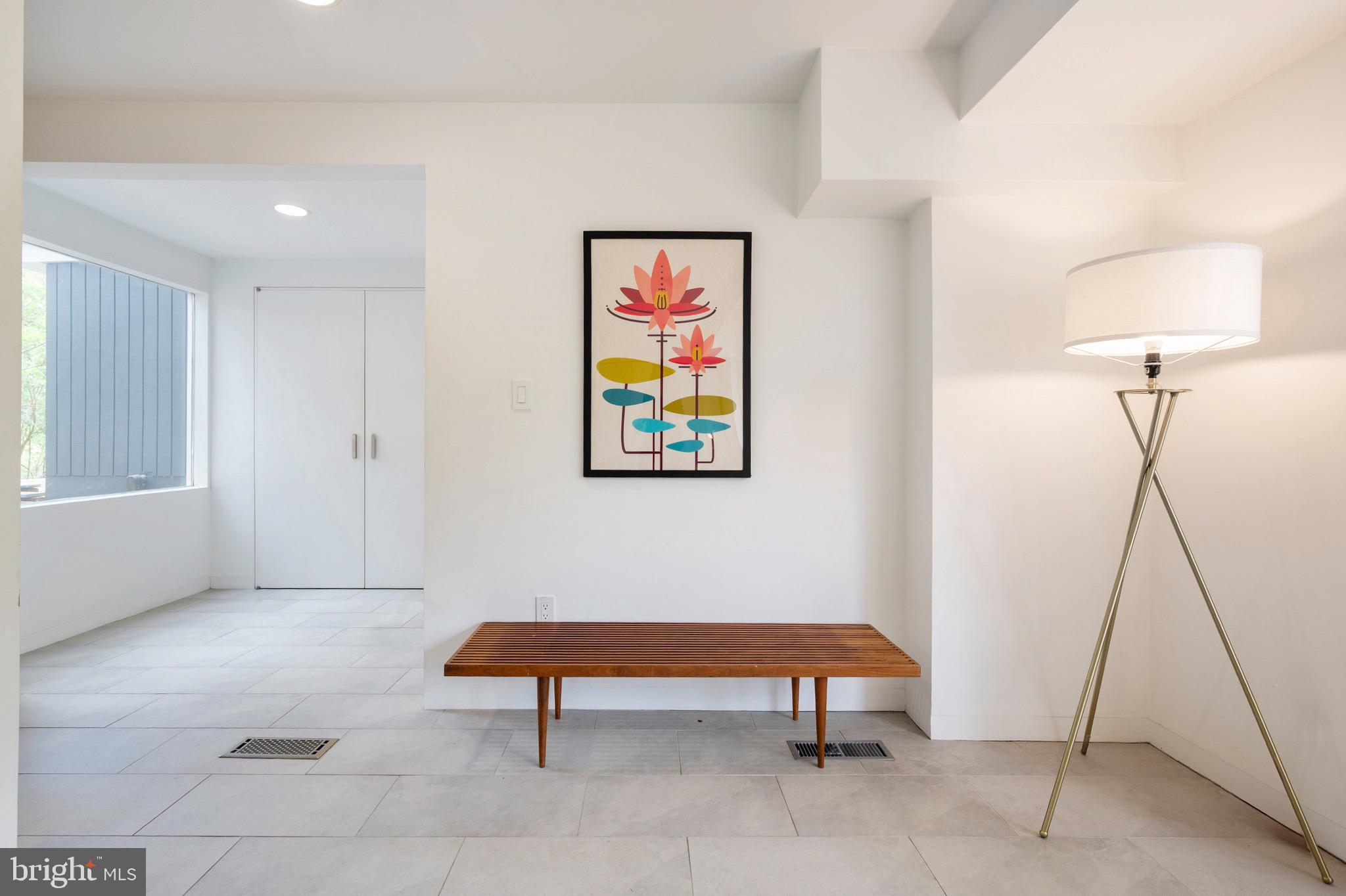 HOLLIN HILLS - Residential