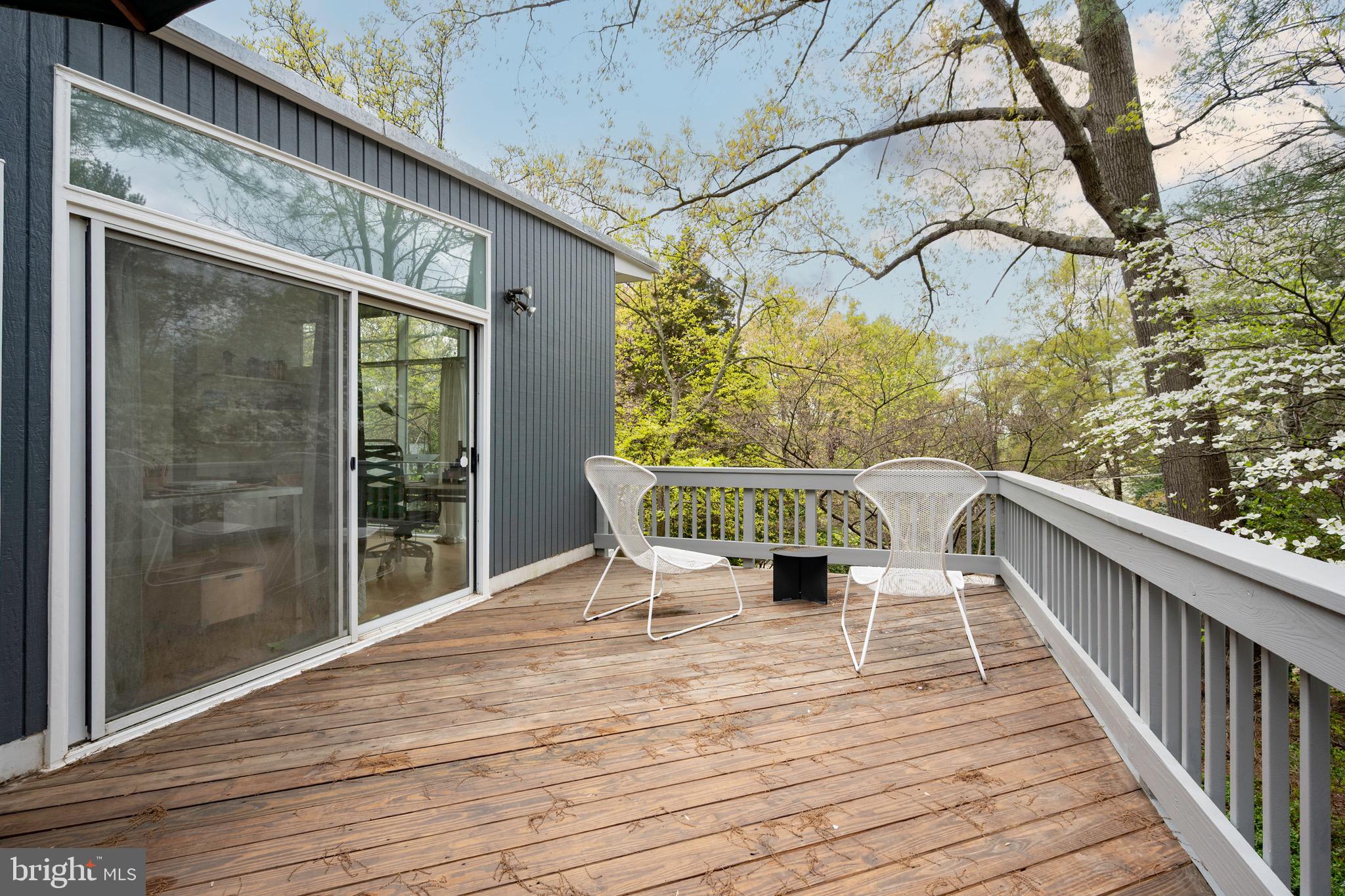 HOLLIN HILLS - Residential