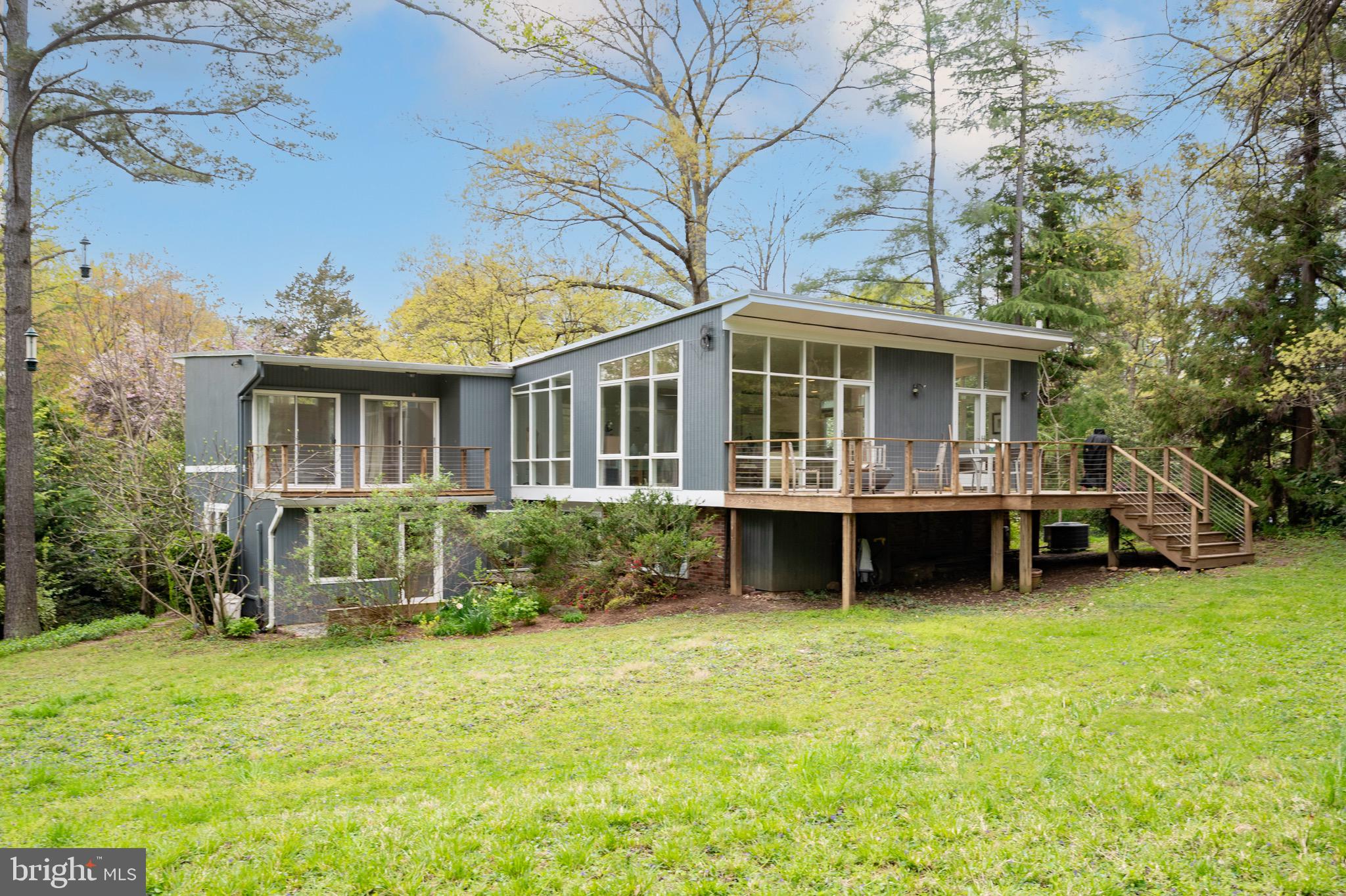 HOLLIN HILLS - Residential