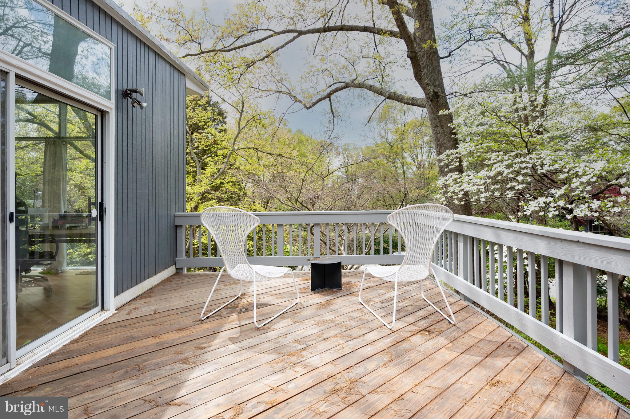 HOLLIN HILLS - Residential