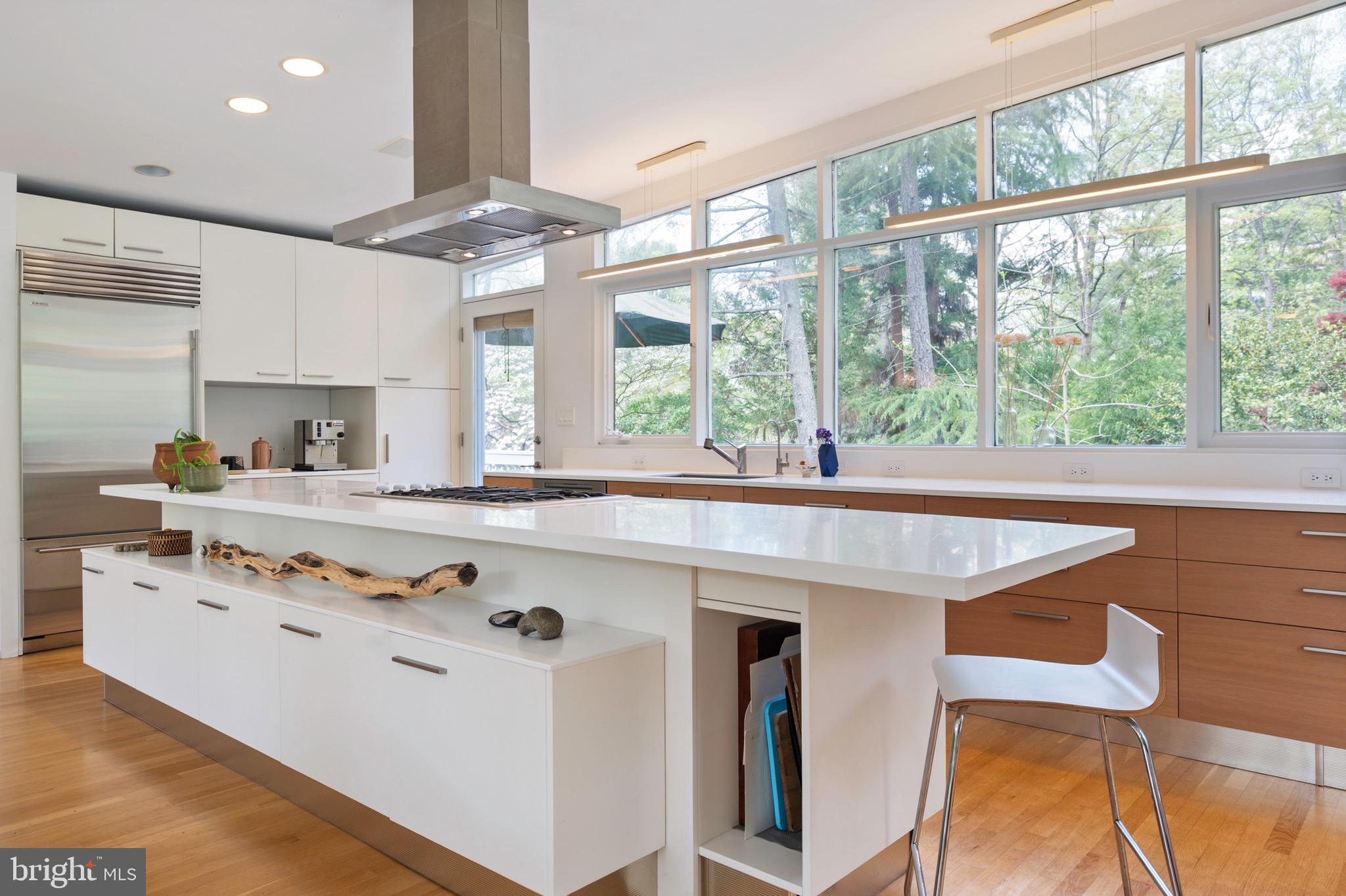 HOLLIN HILLS - Residential