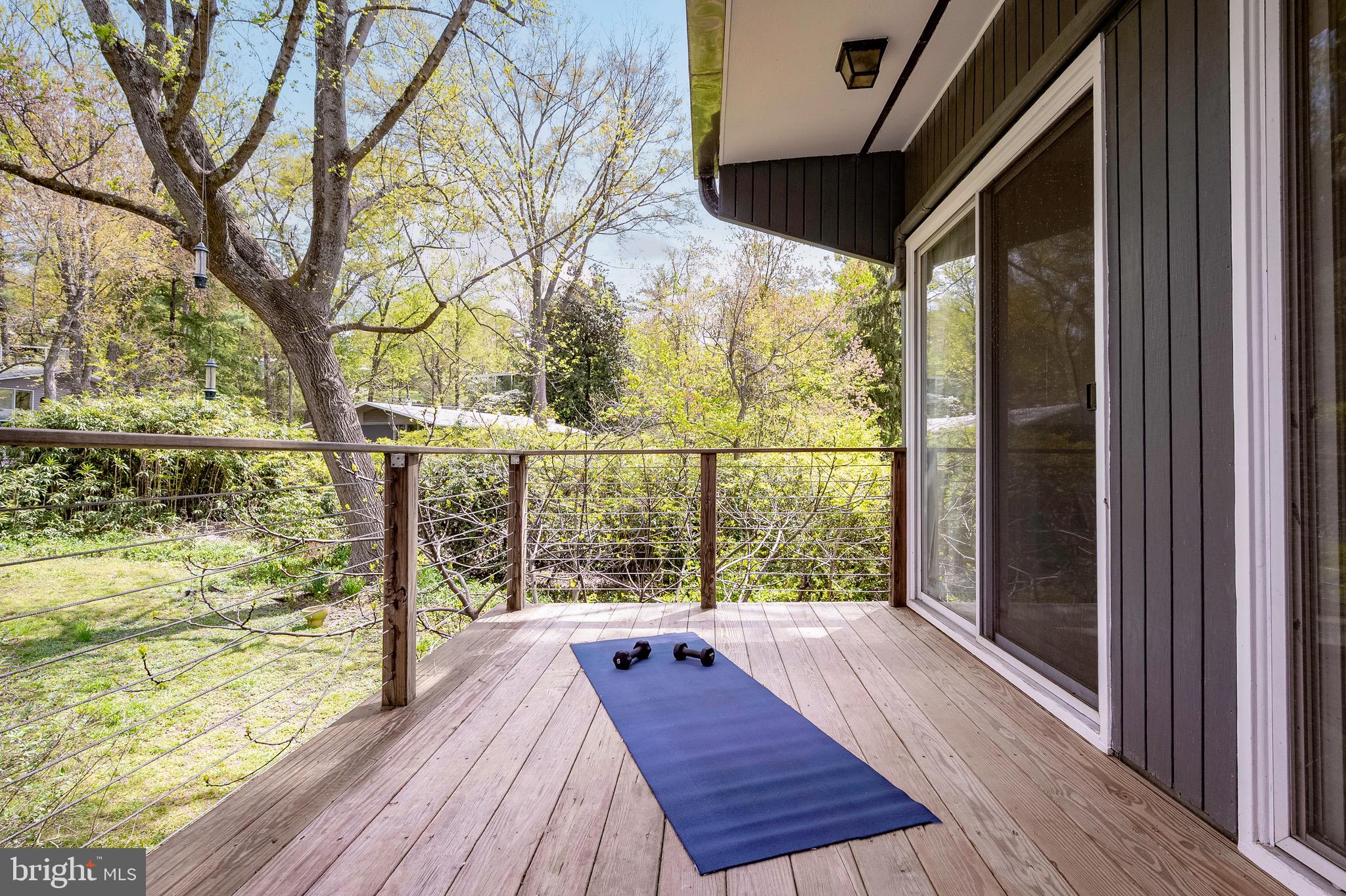 HOLLIN HILLS - Residential