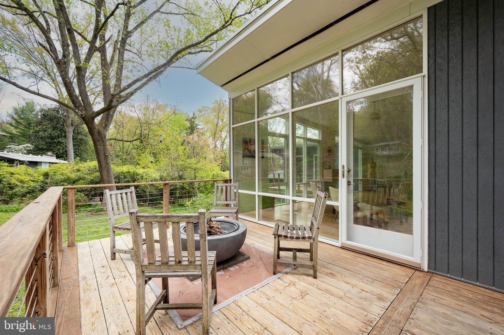 HOLLIN HILLS - Residential